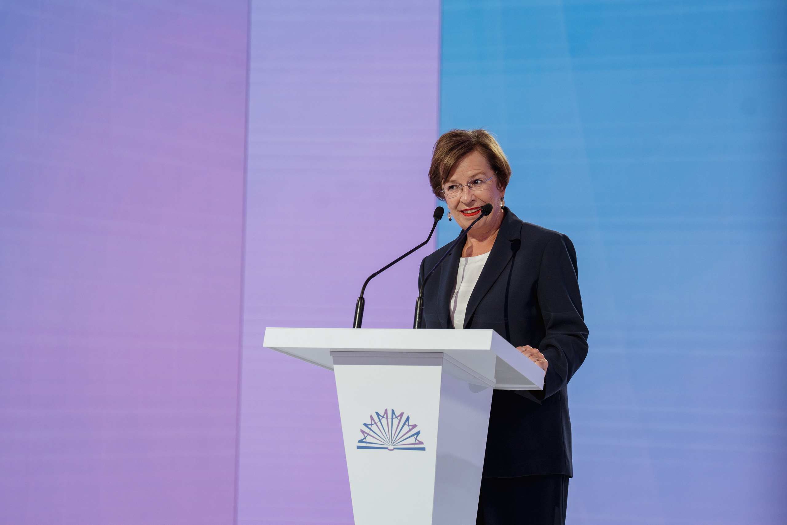 Summit of First Ladies and Gentlemen. Kostiantyn Holinchenko. Reportage and portrait photographer