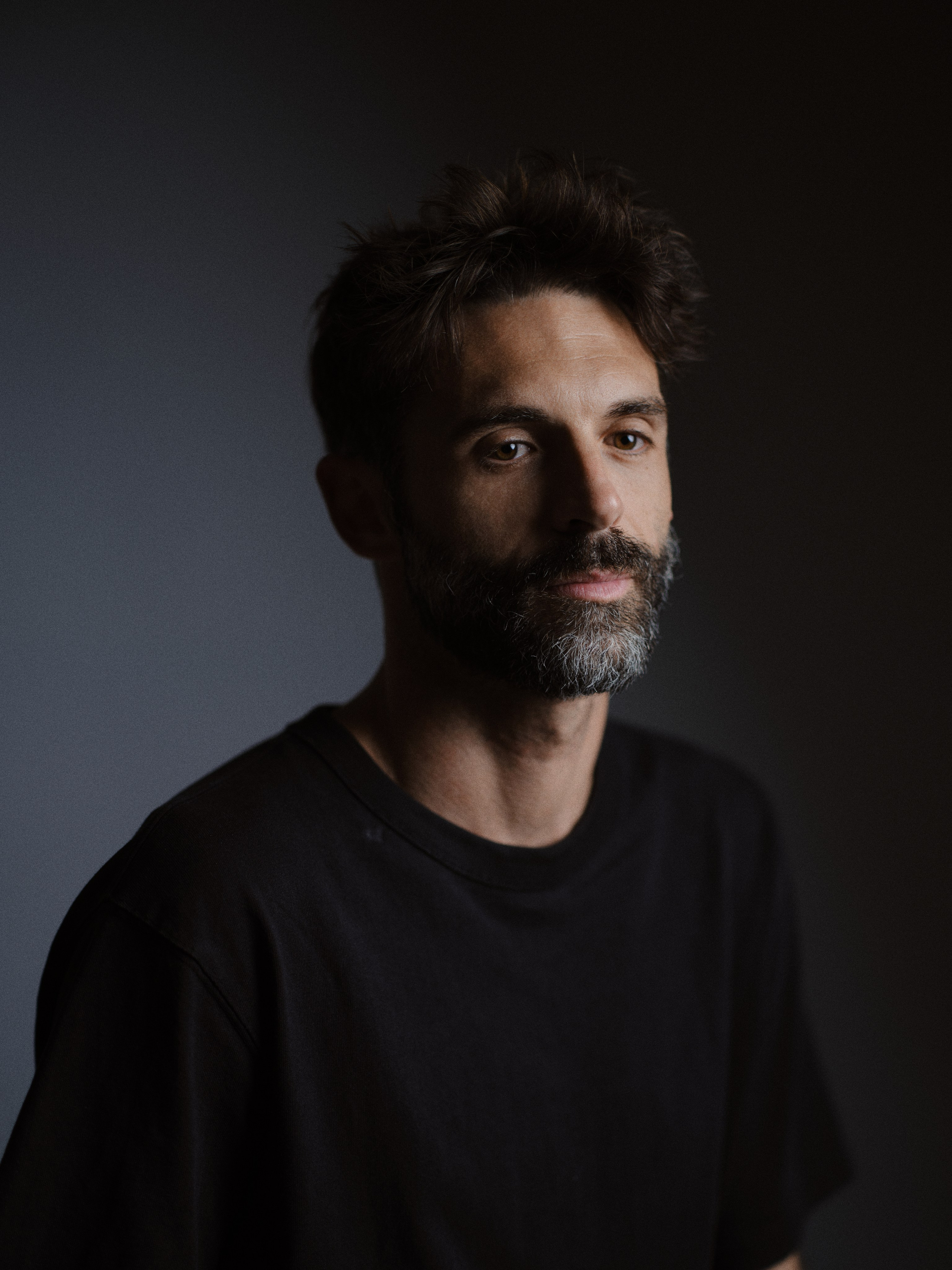 Retratos. Fotografo en Barcelona y creador de narrativa visual| Dima Kit