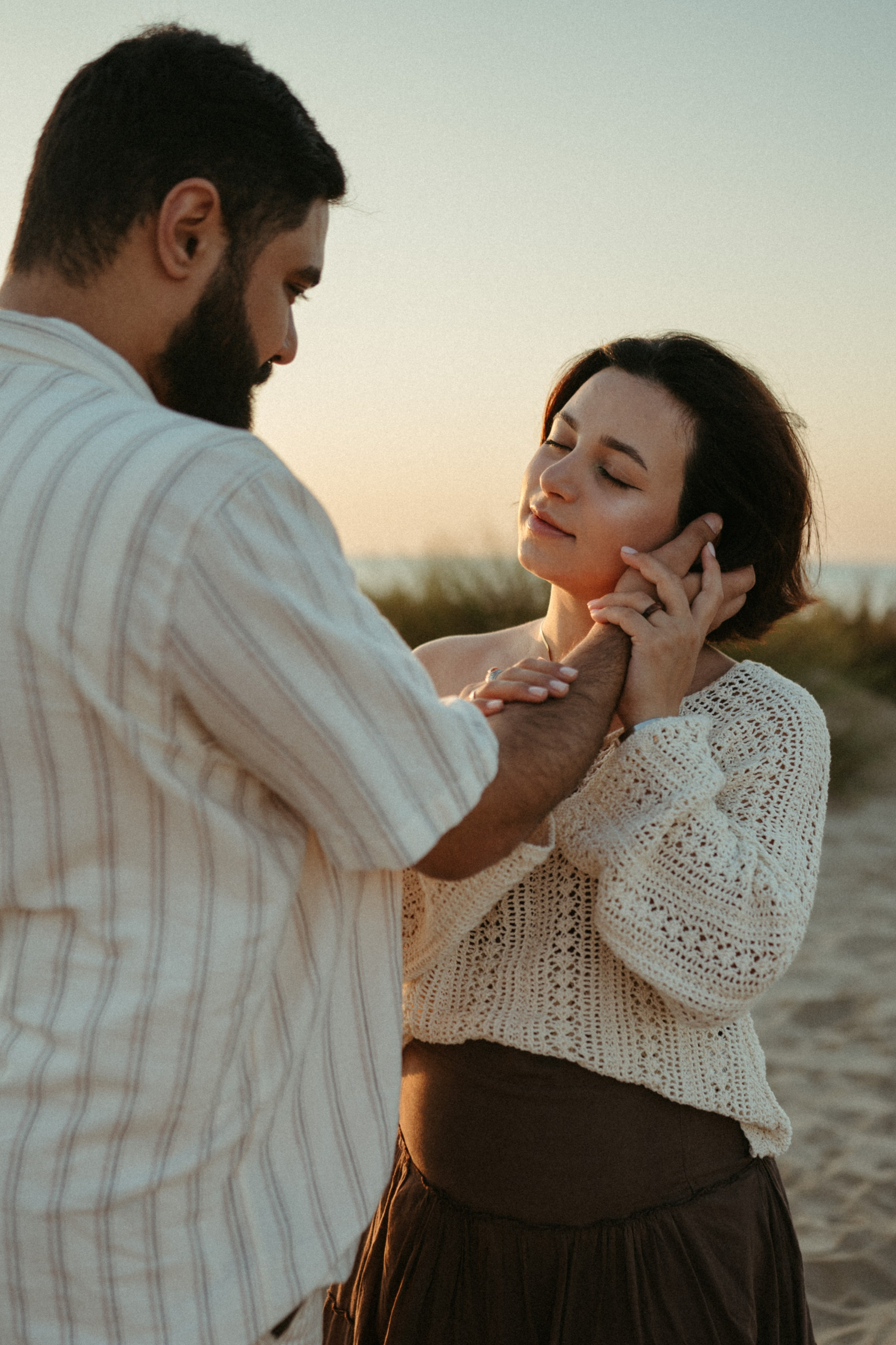 Expecting Javad. Family photographer in Saudi Arabia