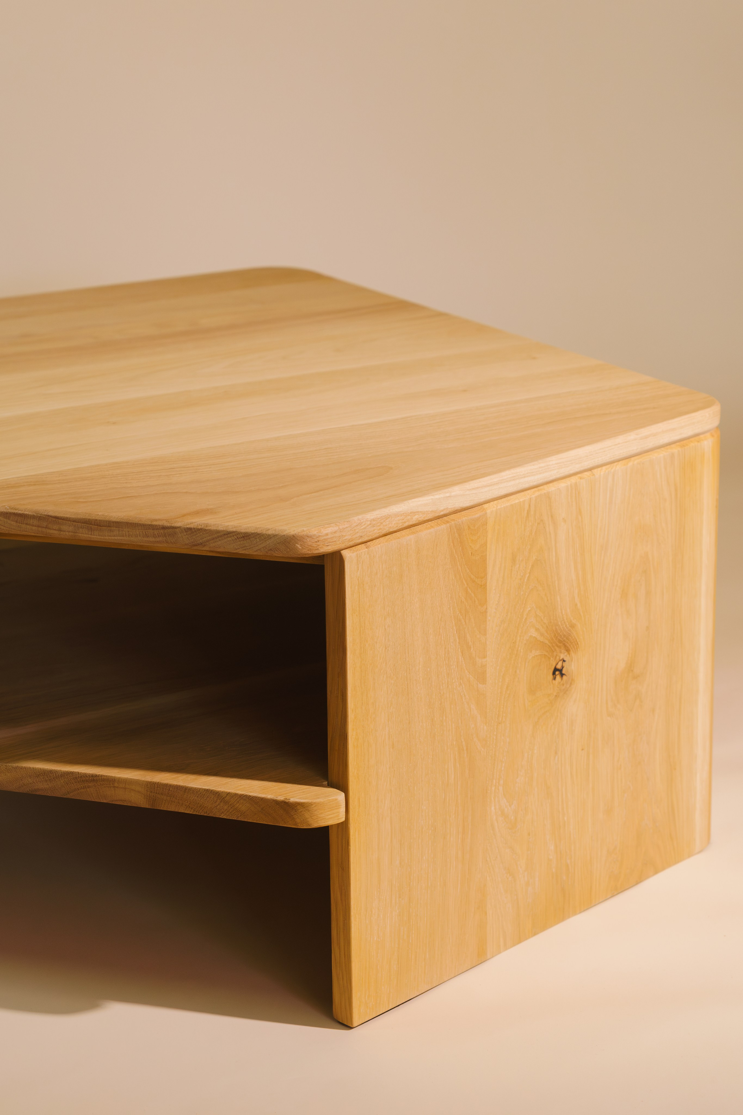 Custom Table — Zokraft Product Photography & Process Video. Filmmaker, Photographer & AI Visual Artist in Costa del Sol — Alexandru Avram
