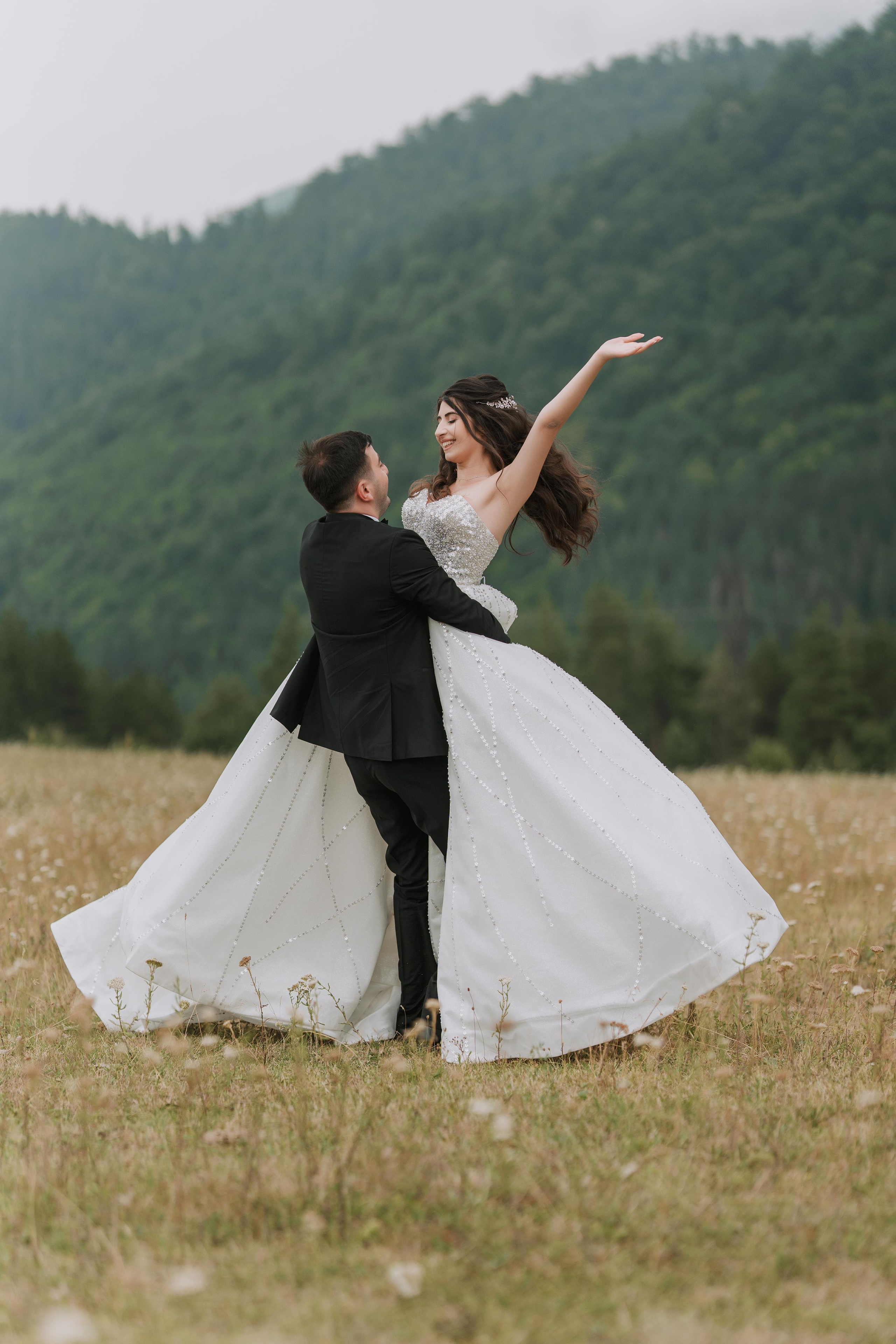 Wedding in Dilijan. Գլխավոր