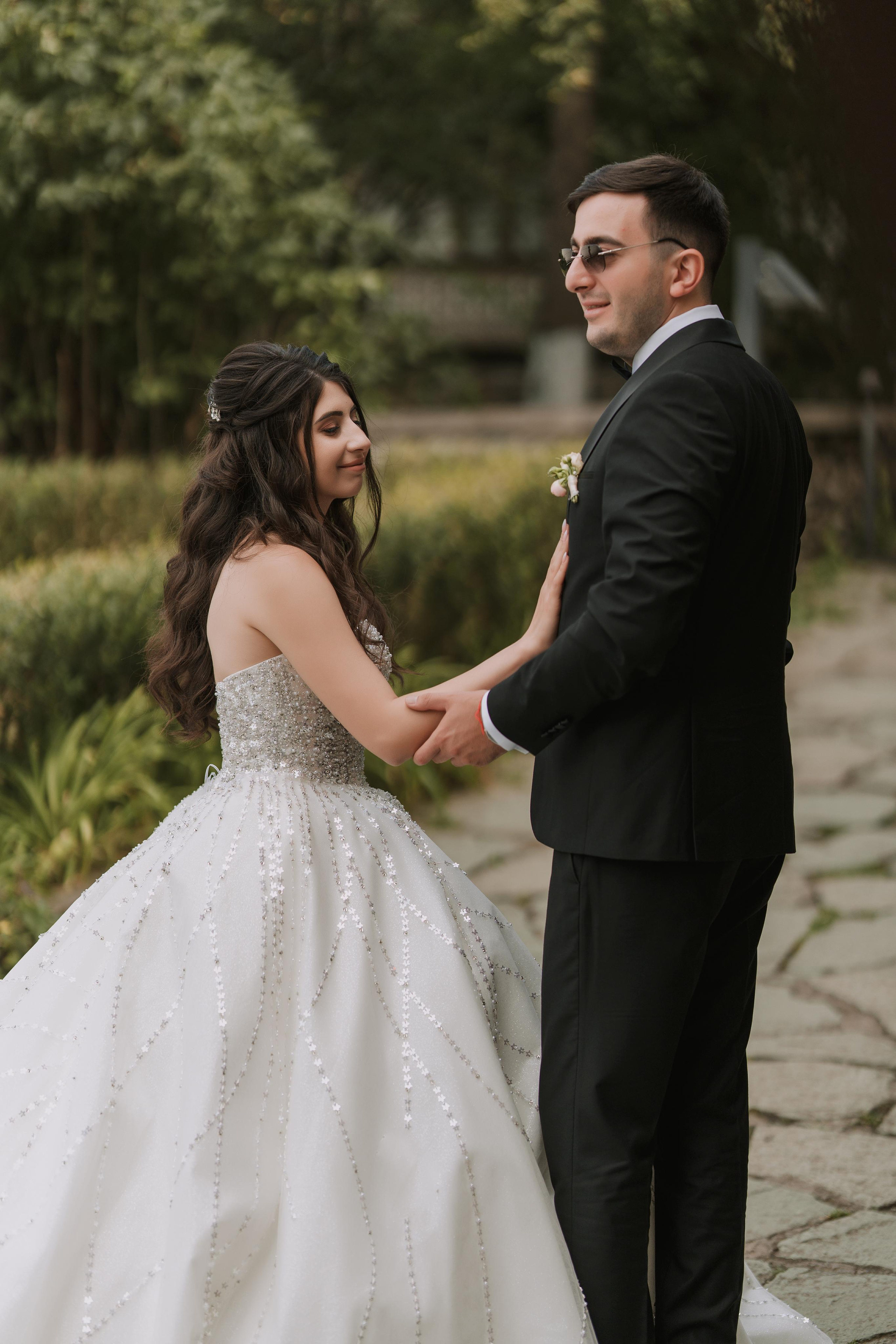 Wedding in Dilijan. Գլխավոր