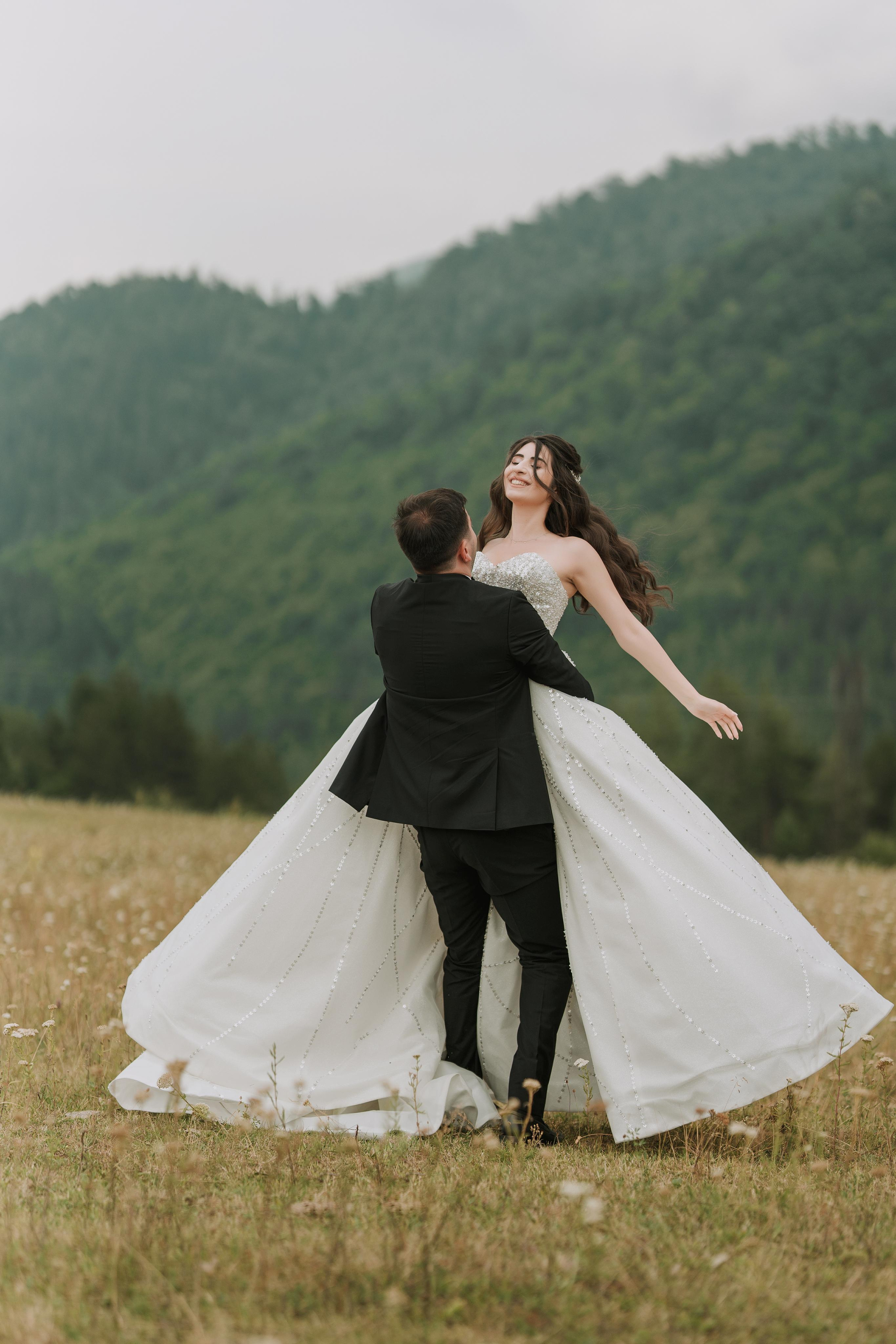Wedding in Dilijan. Գլխավոր