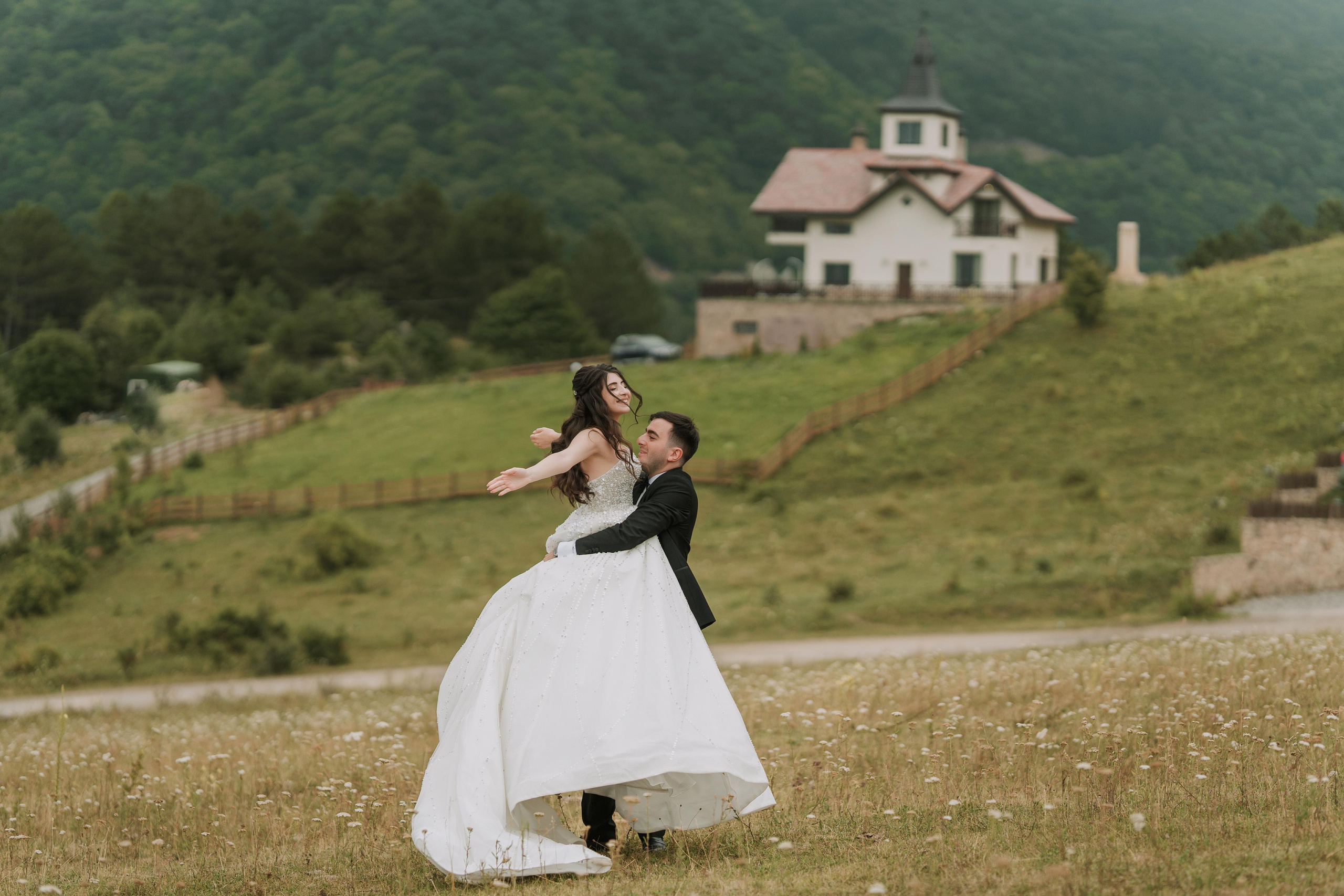Wedding in Dilijan. Գլխավոր
