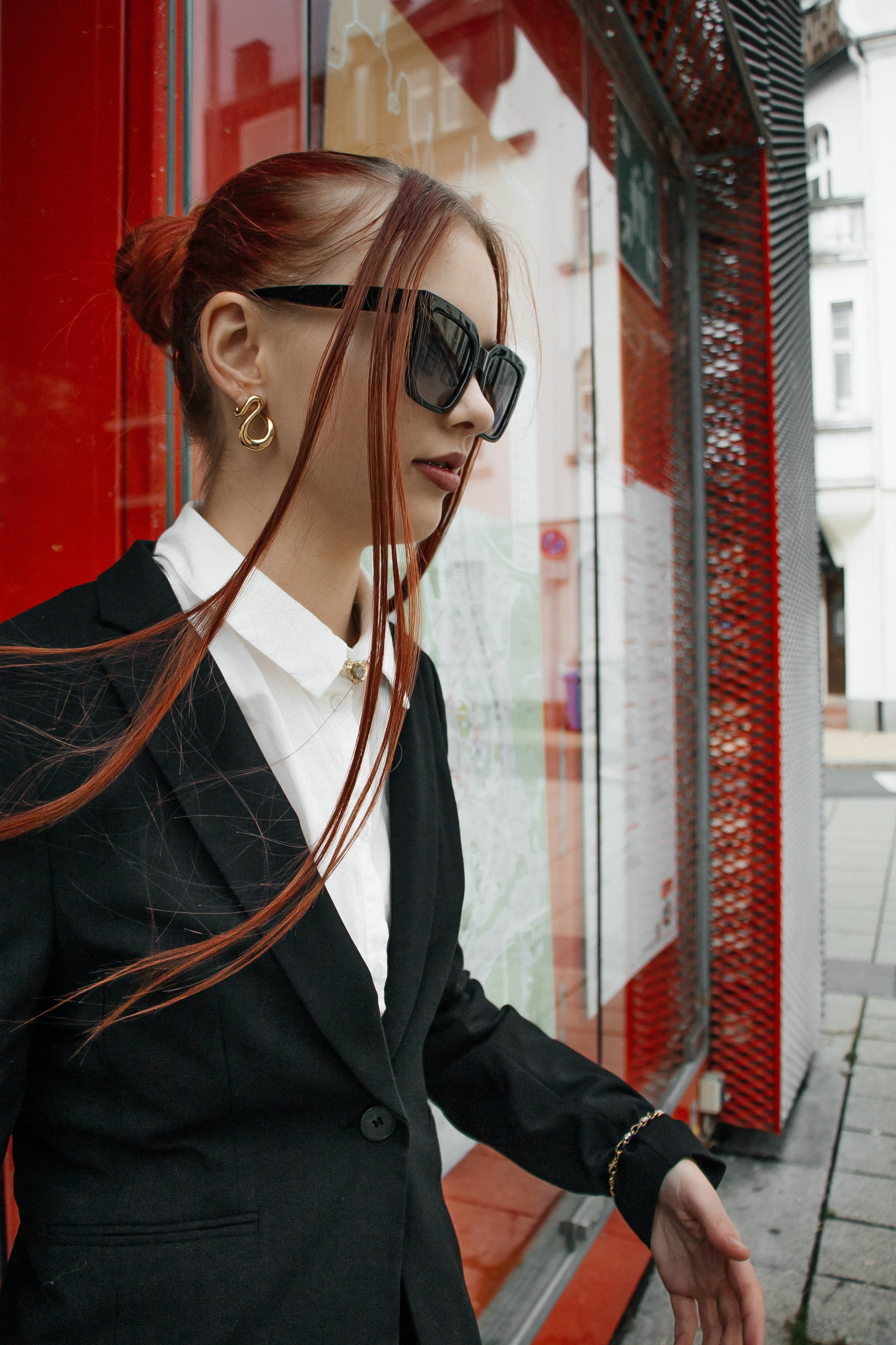 Red girl. PHOTOgrapher Germany MARBURG