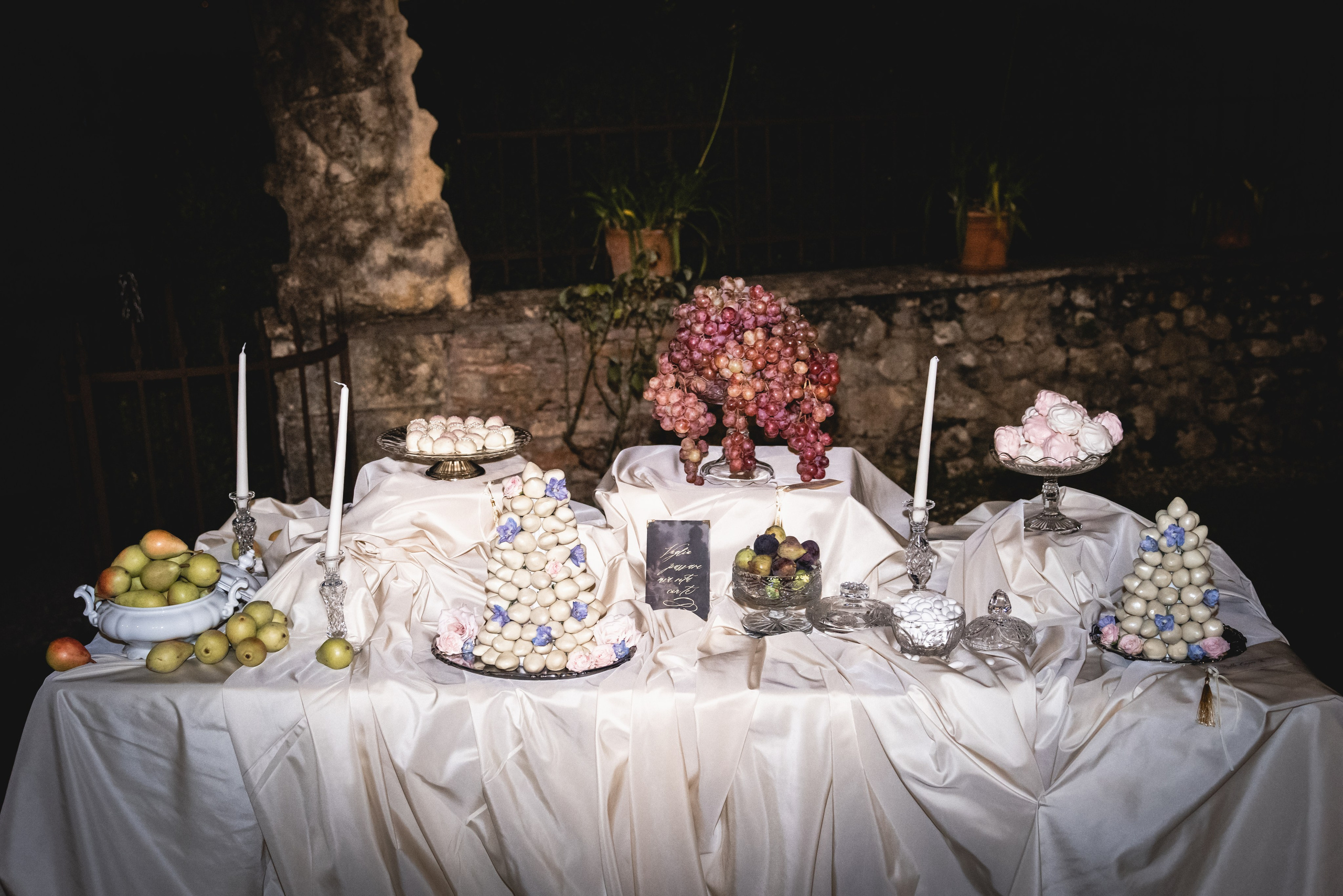 Verona, Italy. Professional wedding photographer in Copenhagen, Denmark — Julia Byron