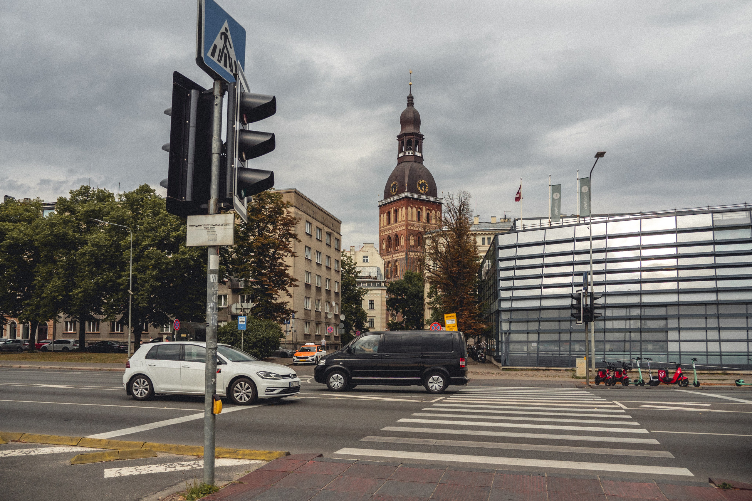 Voyage à Riga. Photographe sur Cote d’Azur. Portraits de familles, couples, enfants, événements