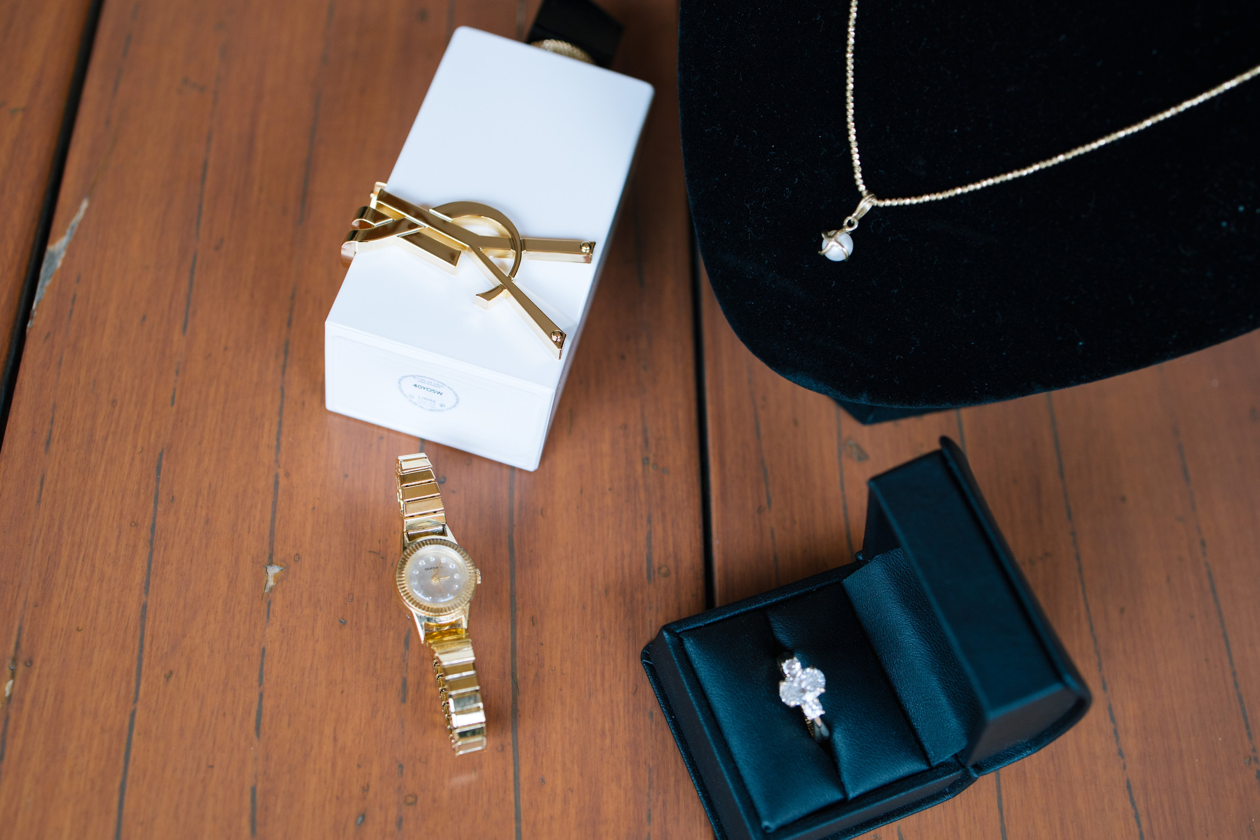 Alejandra y Salvador. Principal