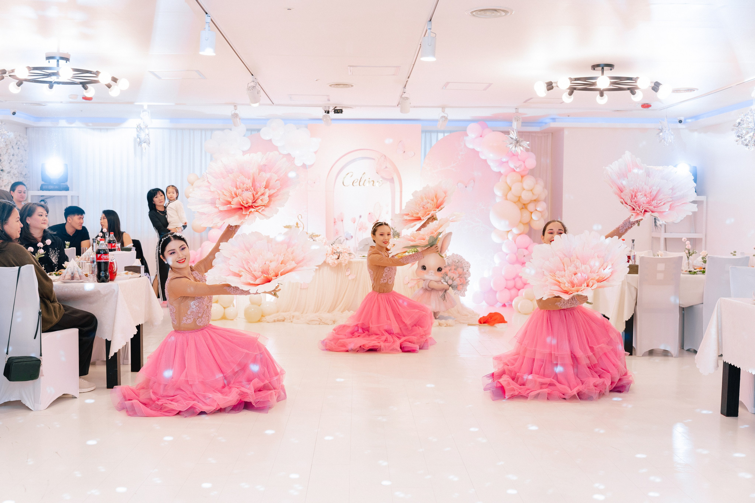 Asyandi, banquets. Narnia Decor Studio