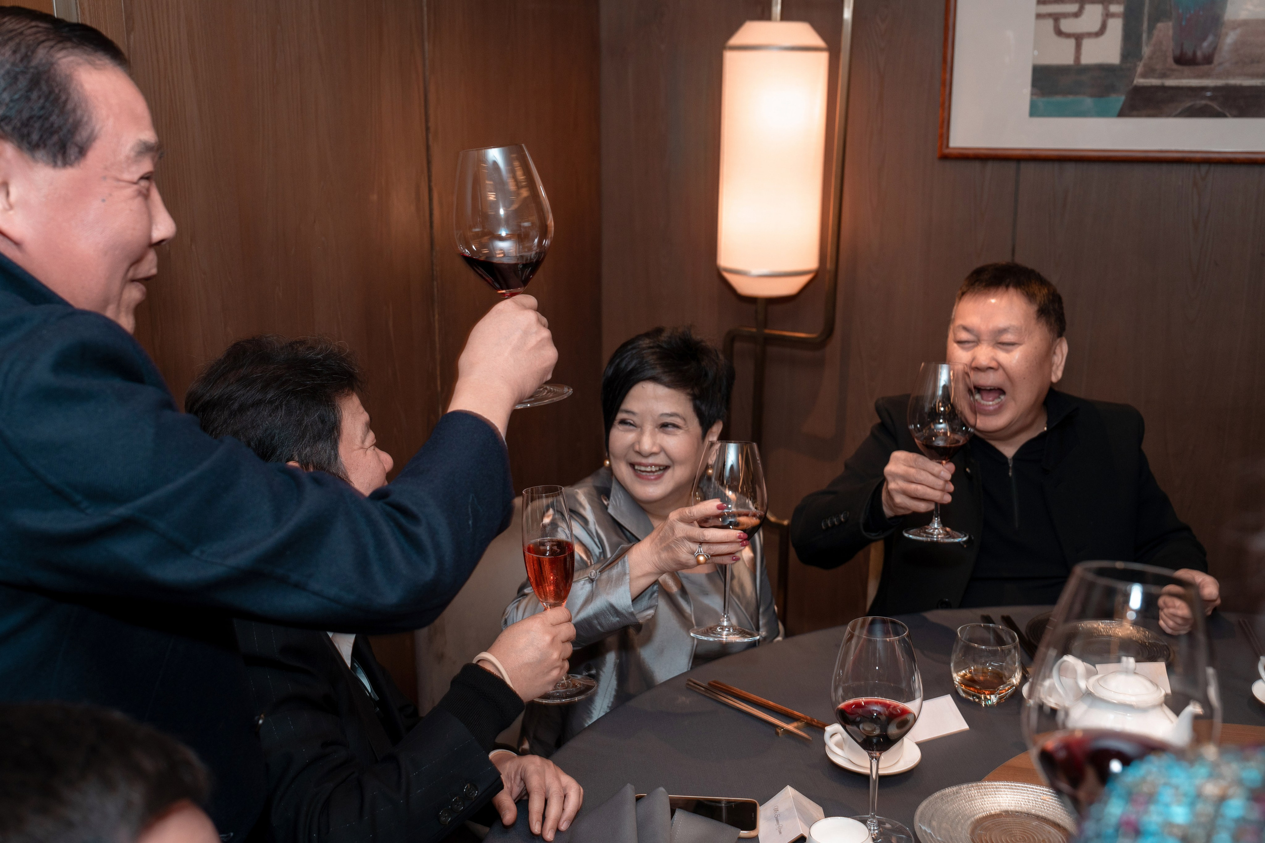 KELLY & PHOBY. PHOTOGRAPHER IN HONG KONG (WEDDING, FASHION, FAMILY, EVENTS)