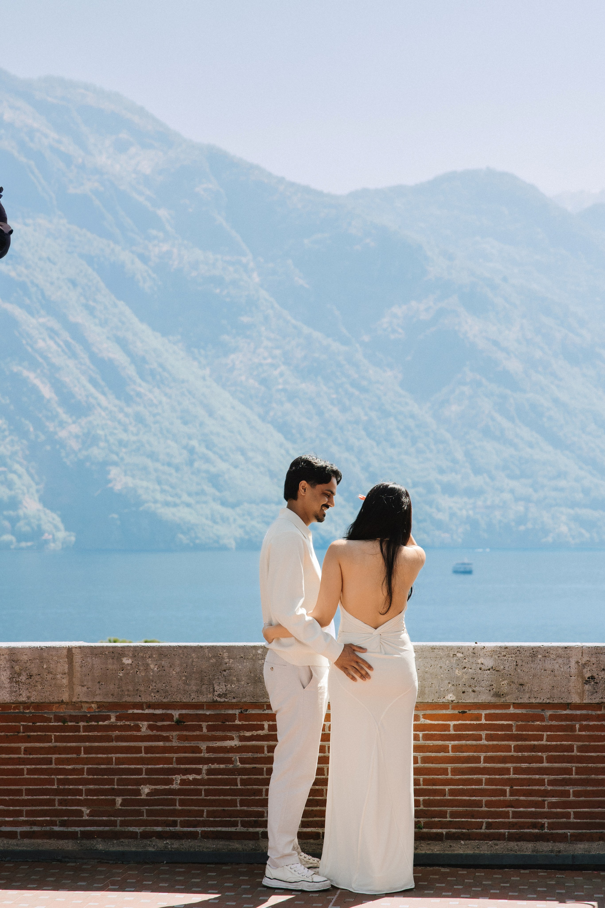 Vish & Kajal. Wedding photographer in Italy