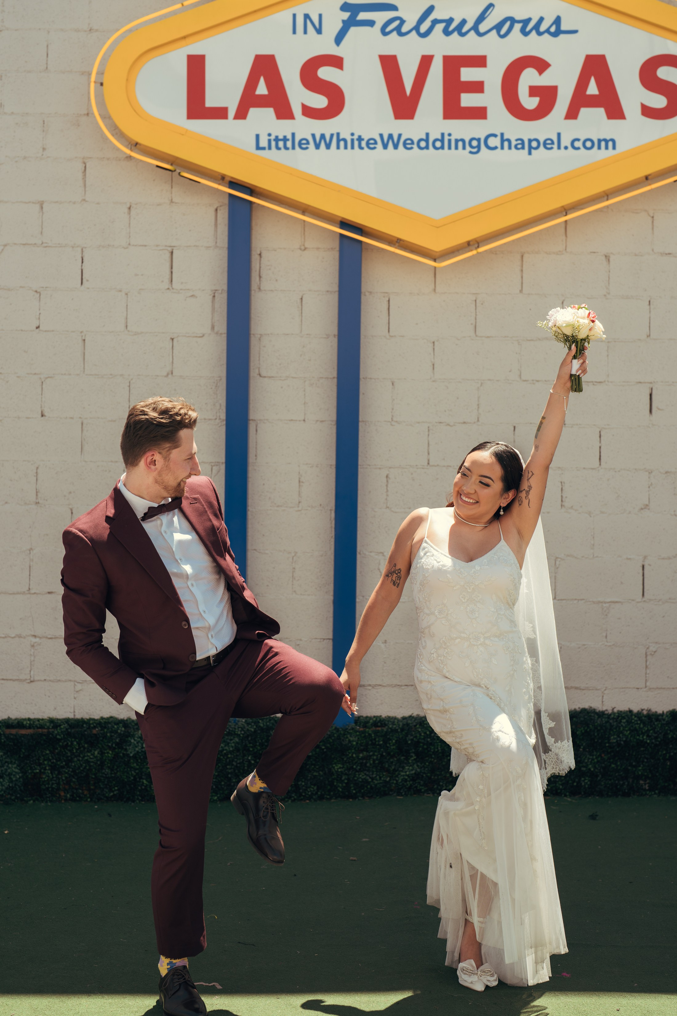 Justin&Sheyla. Wedding & elopement photographer Viktoriya Kravtsov. Las Vegas