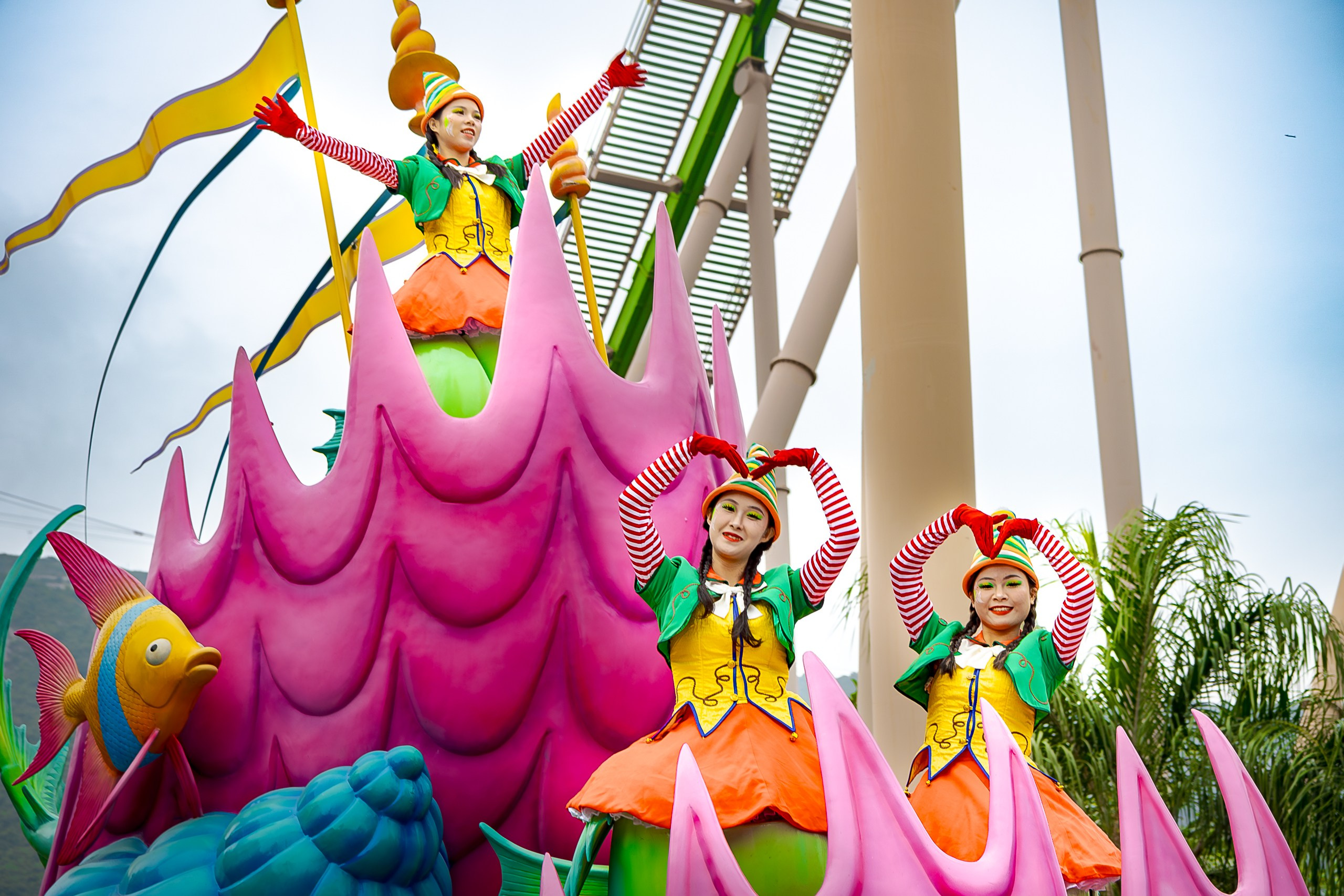 Дневной парад новогодняя версия