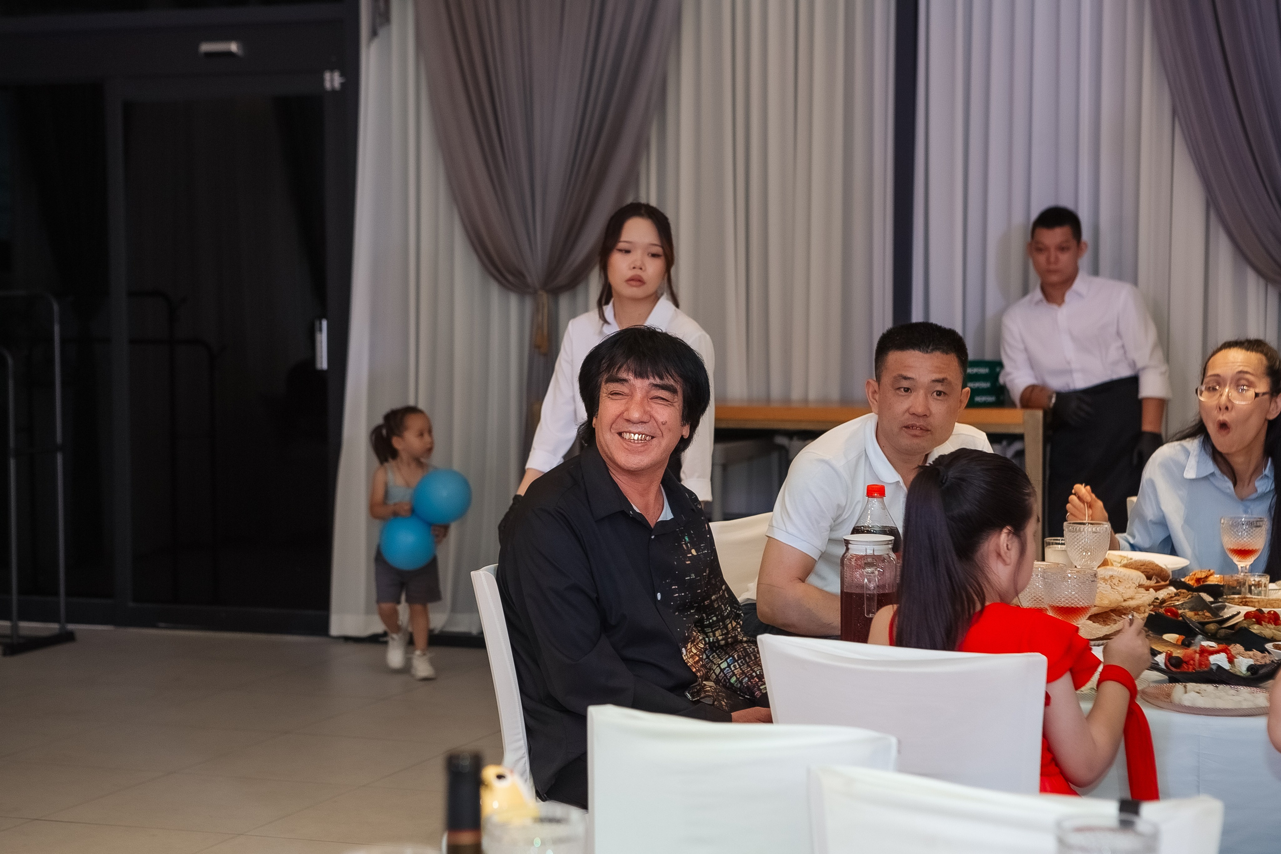 Тео дома и в ресторане. Фотограф беременности, ньюборн и годовасиков в Корее Жанна Хан