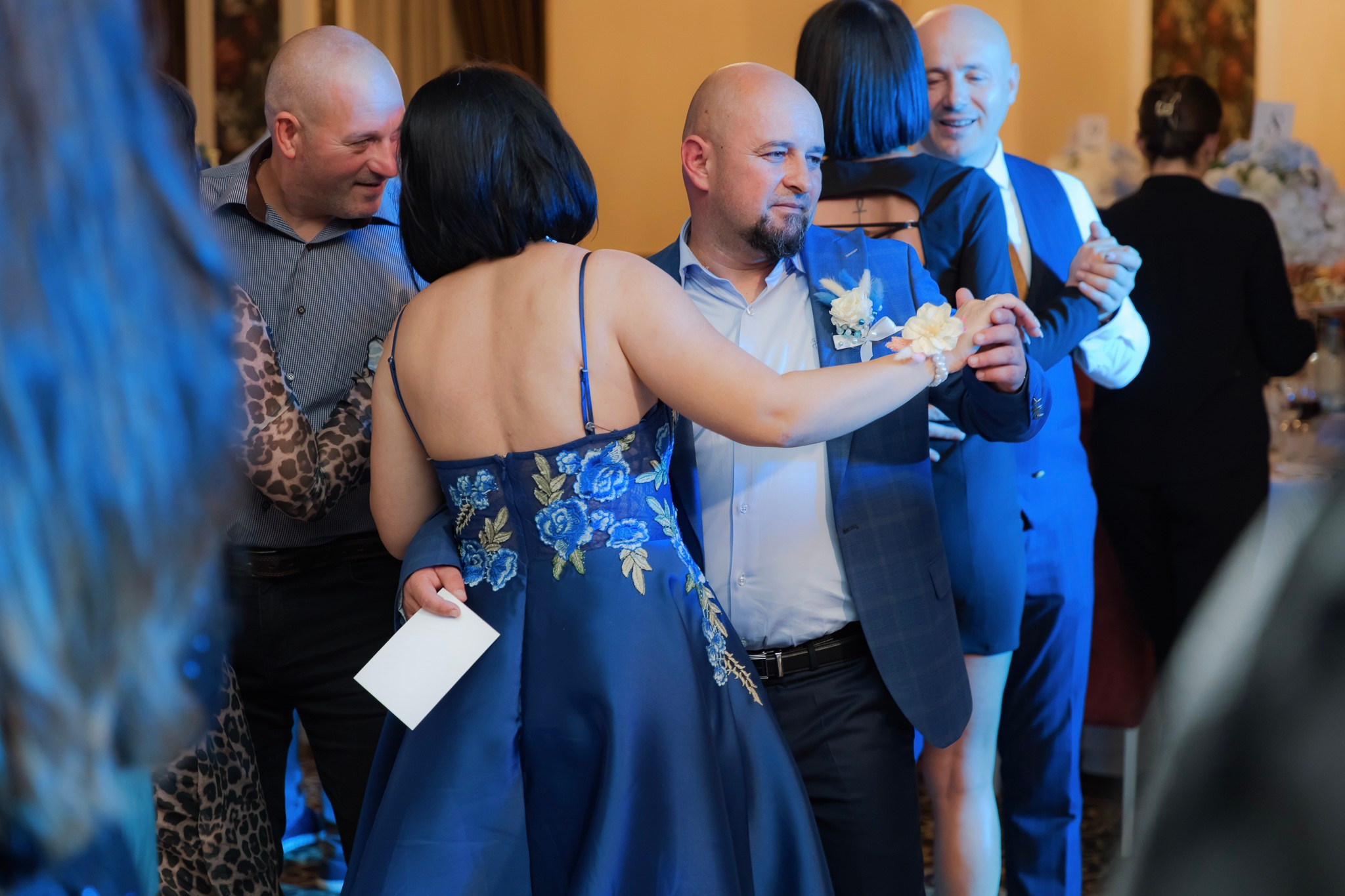 Mihai & Oana. Servicii foto-video profesionale, pentru momente de neuitat