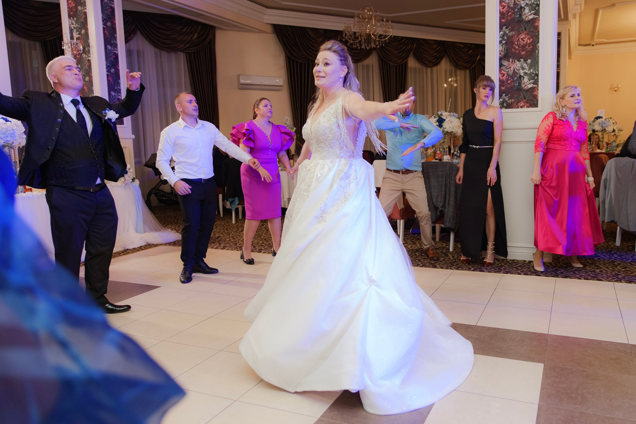 Mihai & Oana. Servicii foto-video profesionale, pentru momente de neuitat