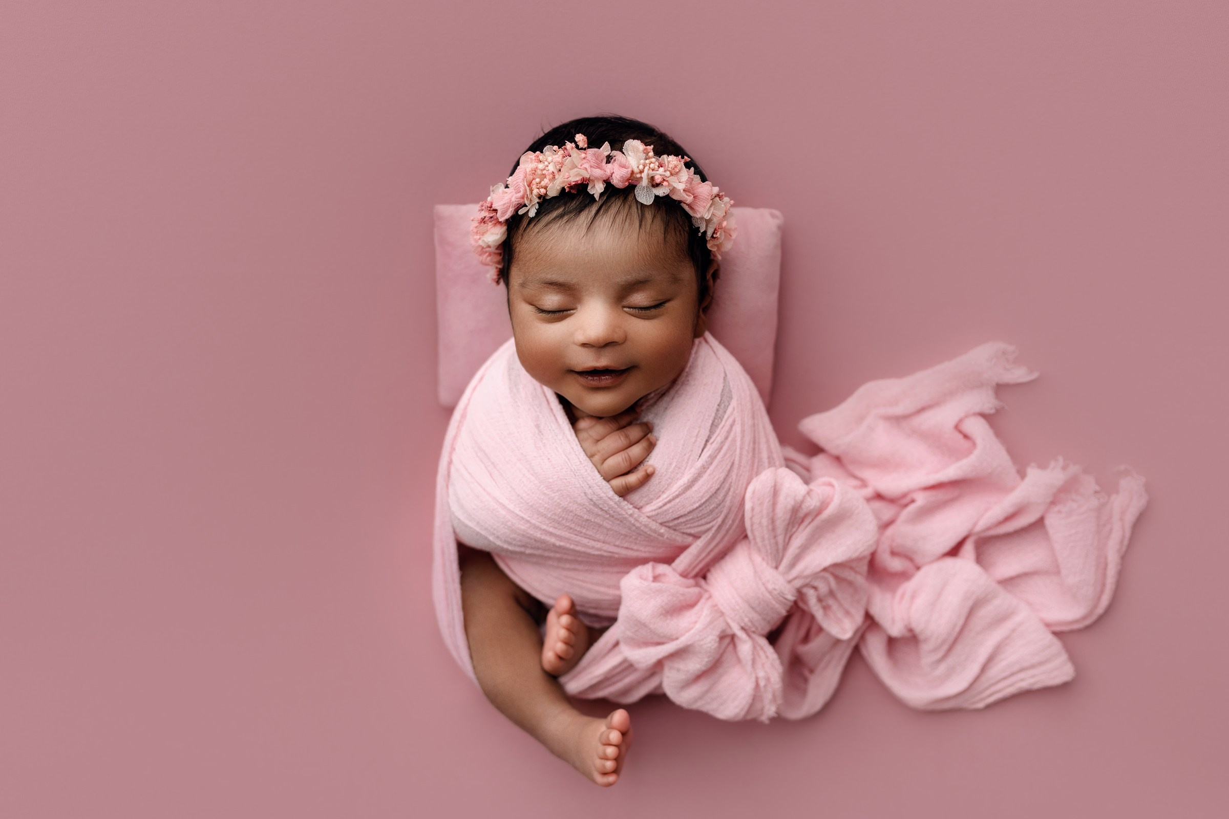 Newborn Fotoshooting in Düsseldorf | NRW – Professionelle Baby Fotoshootings bei Ihnen zu Hause