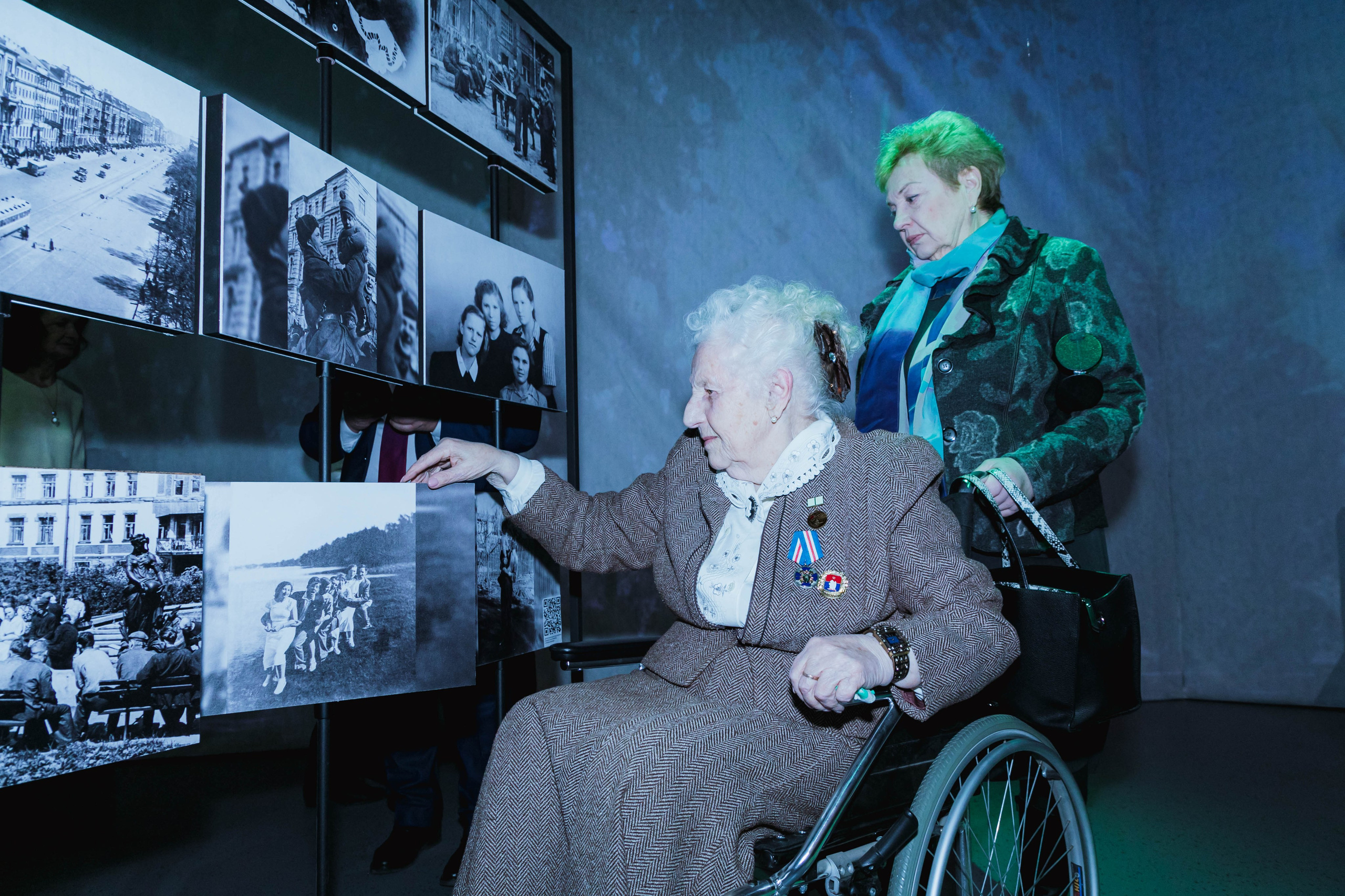 Мультимедийная выставка ГЛАЗА Санкт-Петербург. Репортажный и концертный фотограф в Санкт-Петербурге Адмакина Дарья