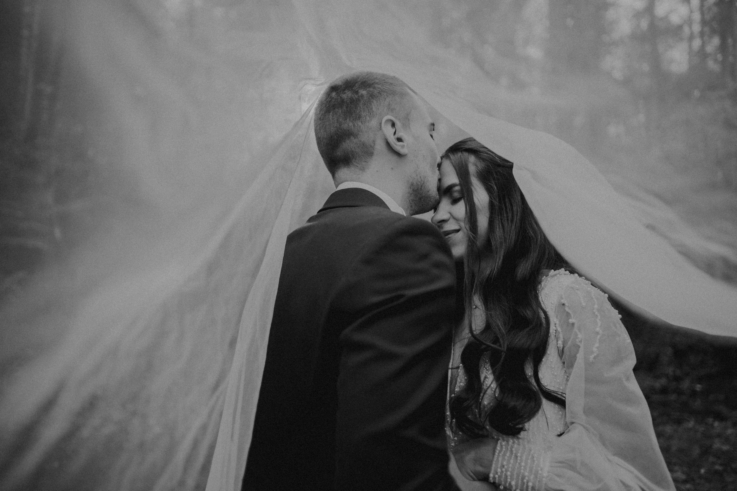 Trash the Dress- Andra & Andrei. Events photographer Paul Dafina