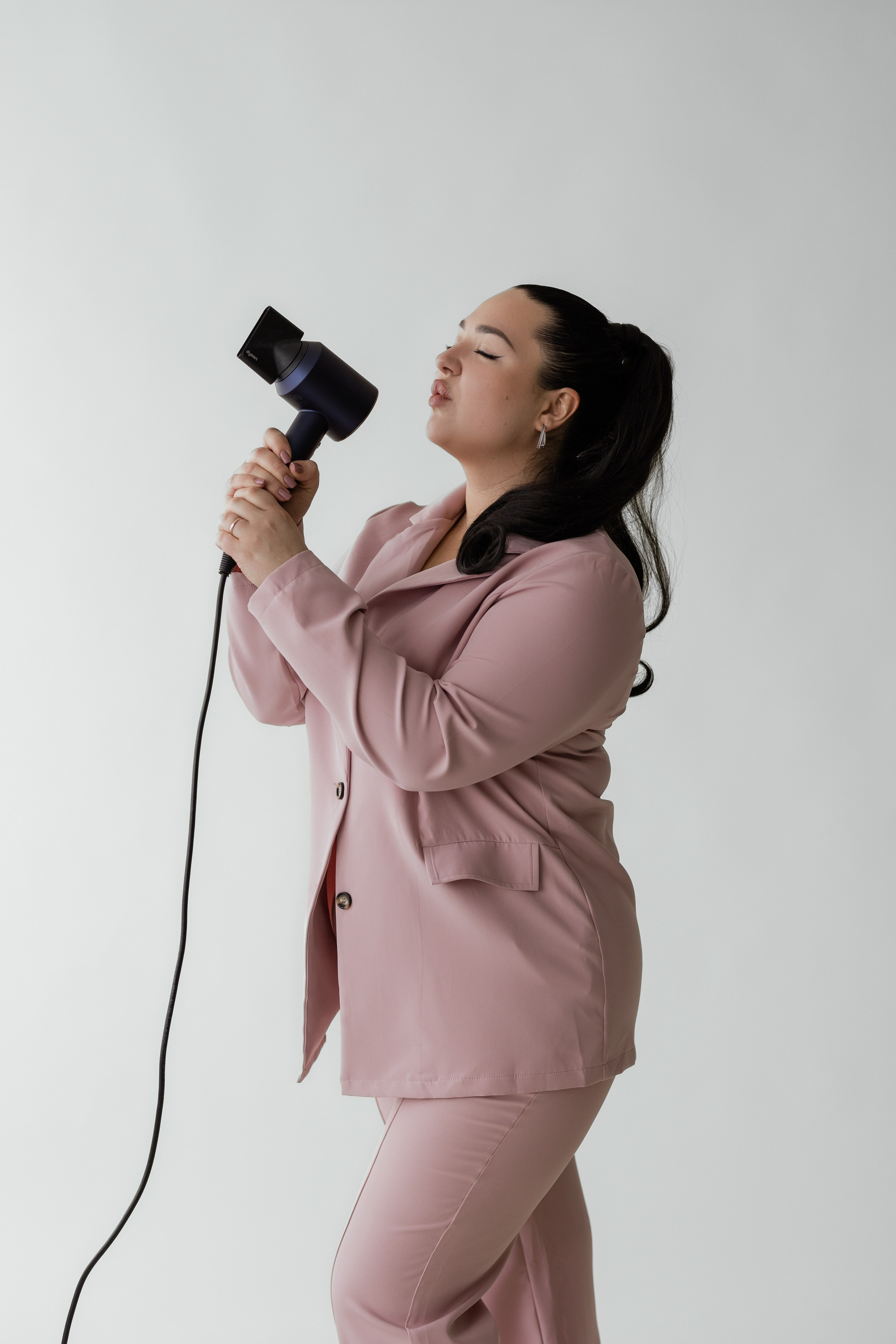 Viktorijos asmeninė, profesinė fotosesija fotostudijoje Marijampolėje