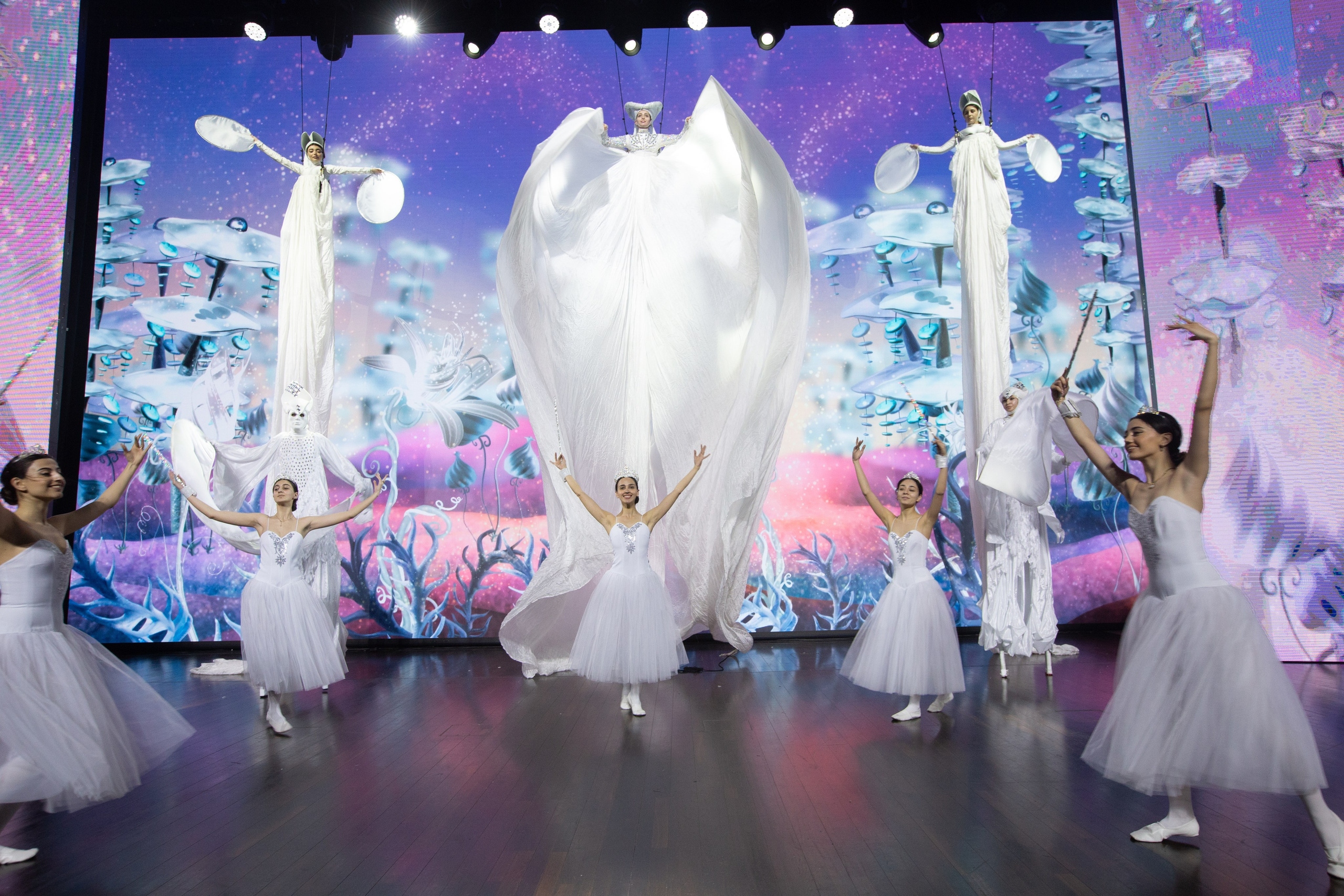 CIRTDAN SHOW. Wedding&Event photographer Ismail Rzayev in Baku