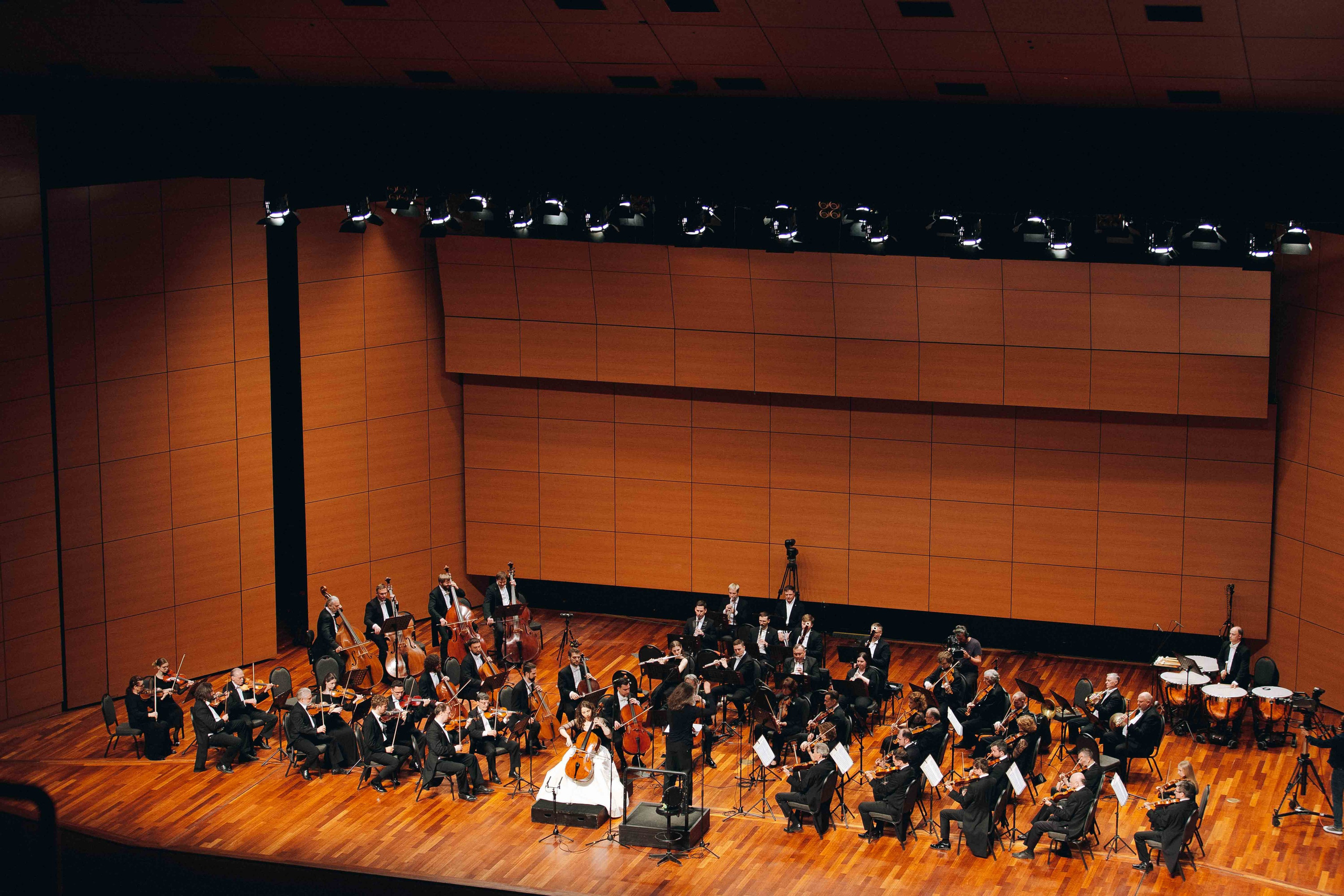 The Tchaikovsky Academic Grand Symphony Orchestra in Istanbul. Wedding&Event photographer Ismail Rzayev in Baku