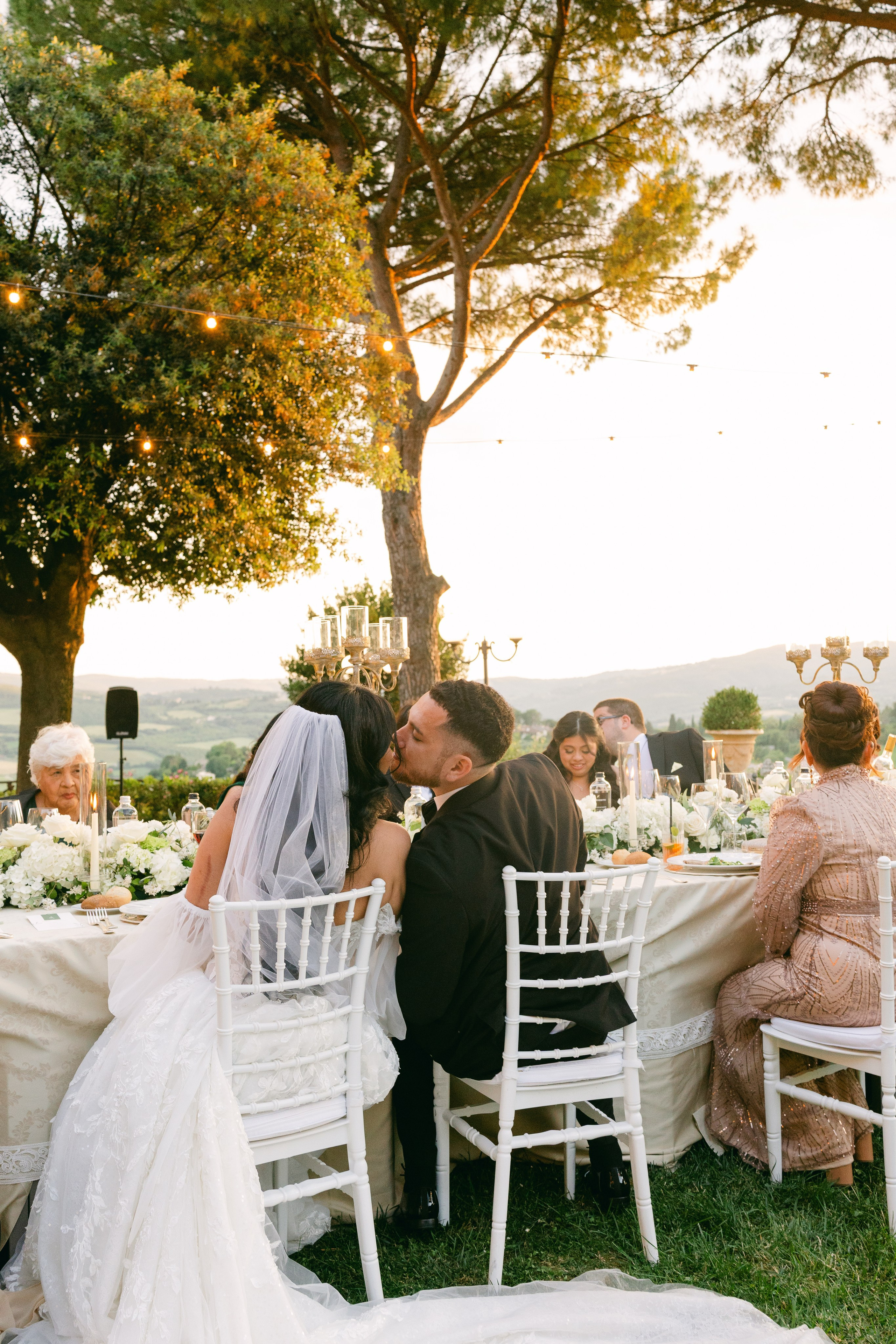 Elisa and John. Sara Luca Wedding Photographer in Italy and Europe