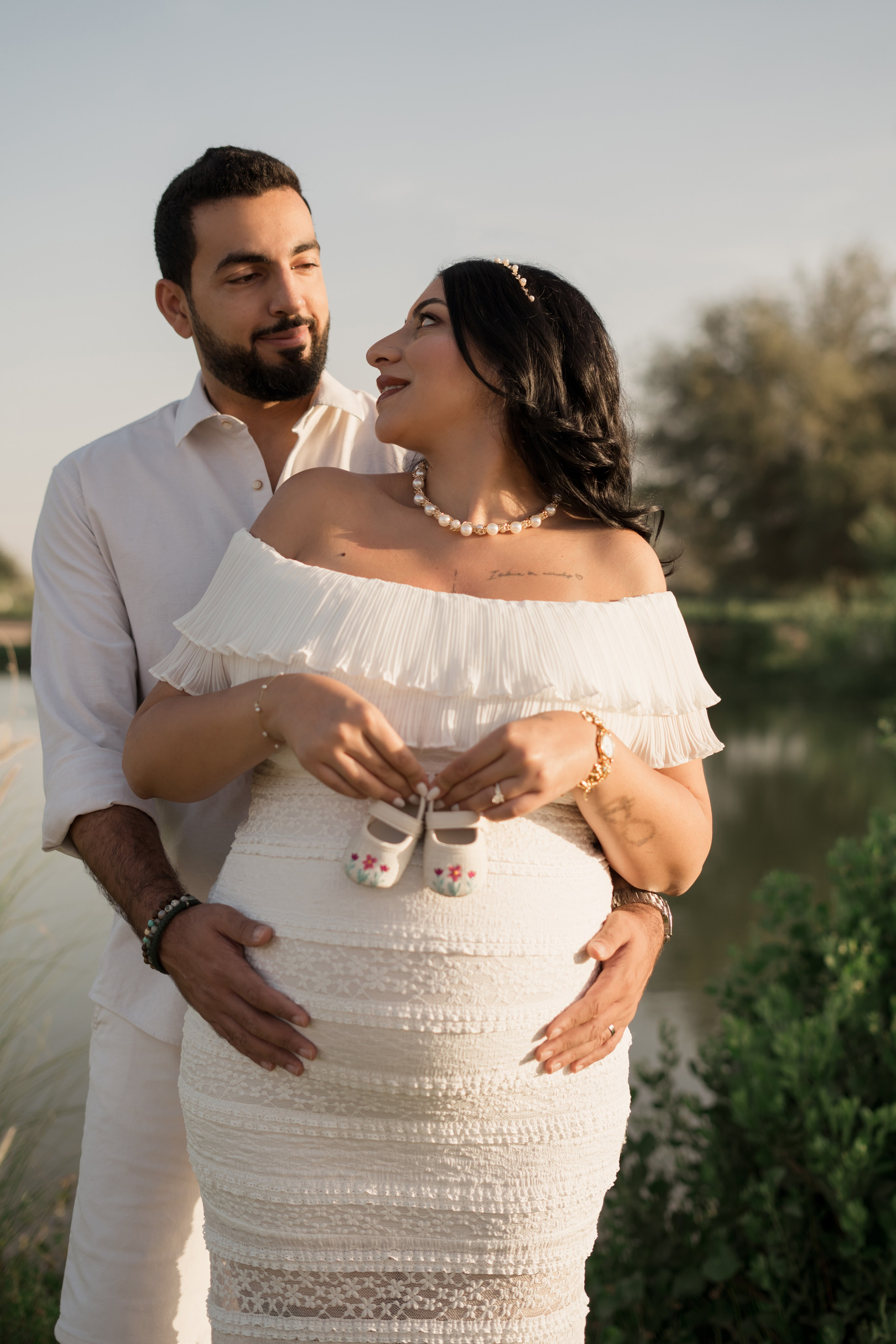 Sunrise by the lake. Angela Iakovleva — Family Photographer in Dubai
