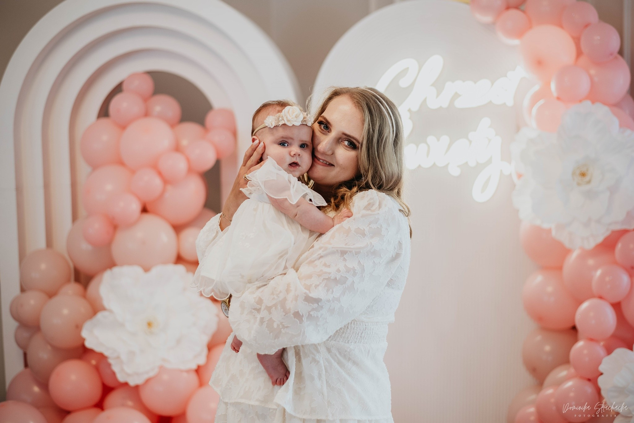 Chrzest Święty Alicji. Dominika Strachacka Fotografia | Fotograf ślubny i rodzinny Opole Lubelskie Lublin