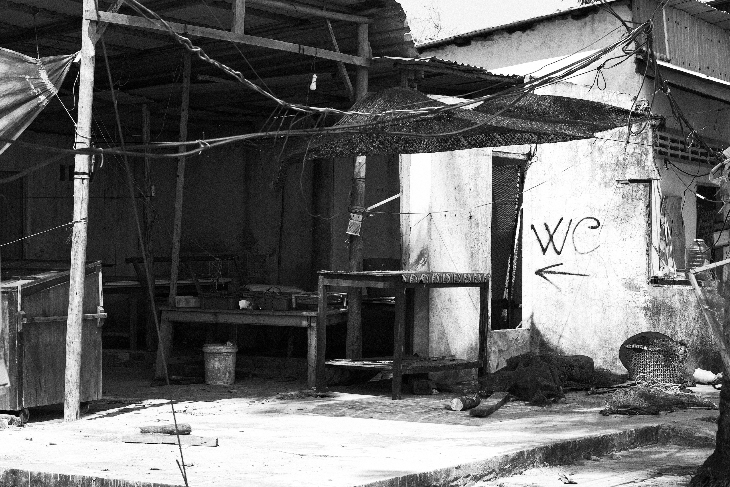 Capturing Life in Black and White - Candid Street Photography