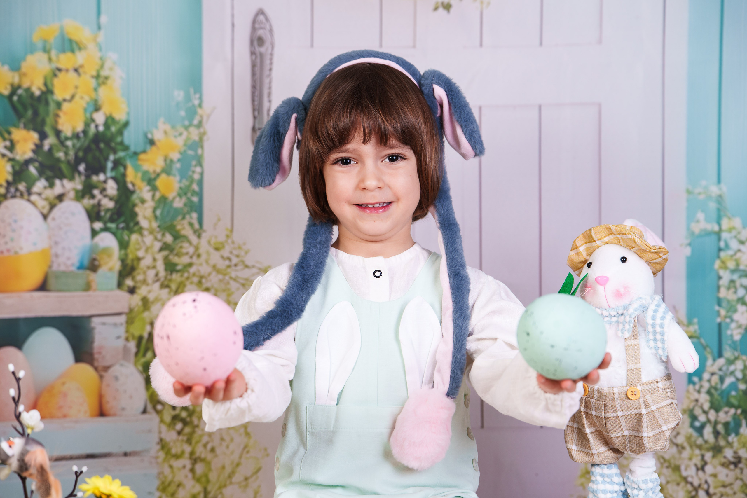 Sedinta foto Paste - Gradinita Miniterra. Liviu Andrei - Fotograf