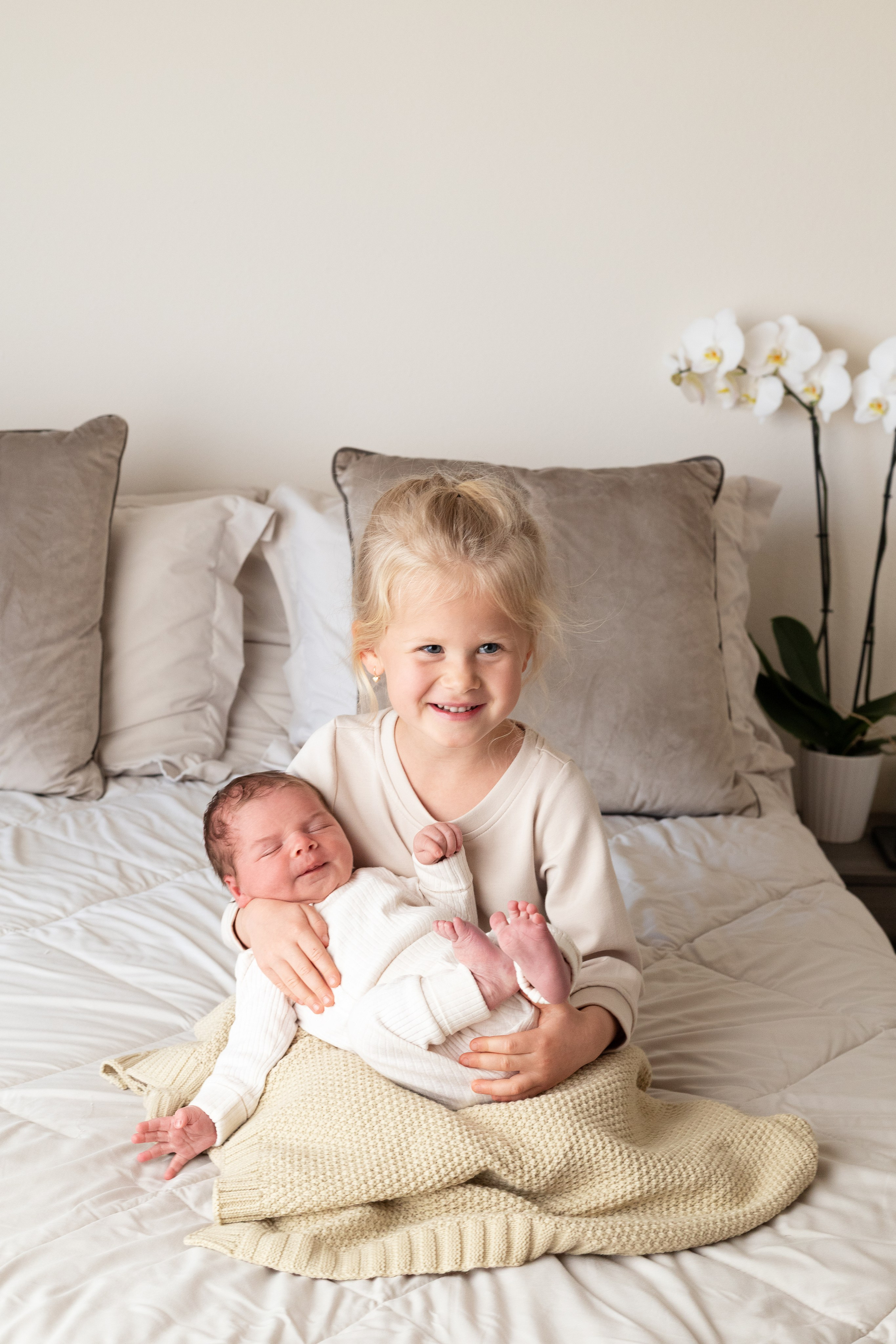 Newborn LifeStyle. Mary Newborn Photo