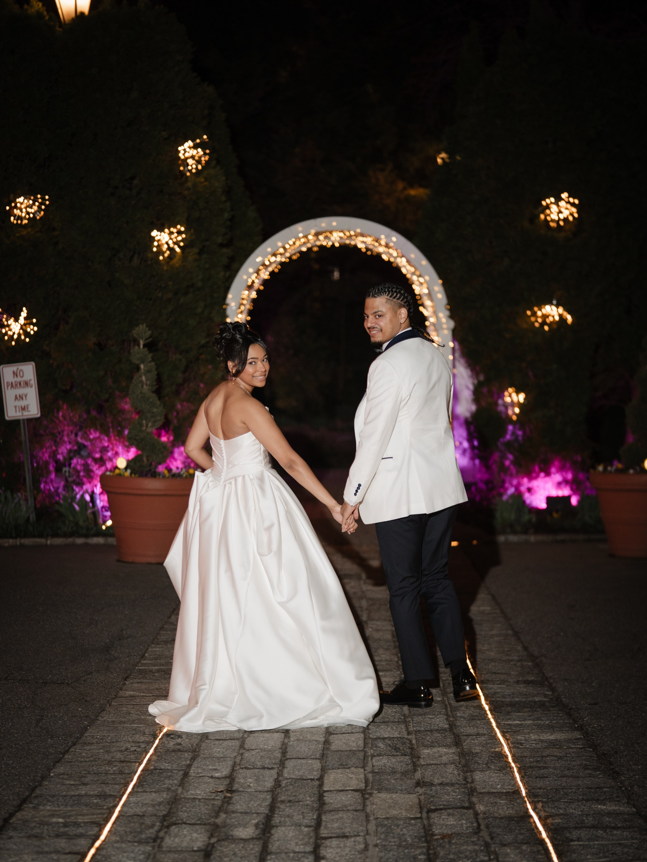 Julio and Tiana’s wedding. Woodbury, NY. Portrait and wedding photographer in New York