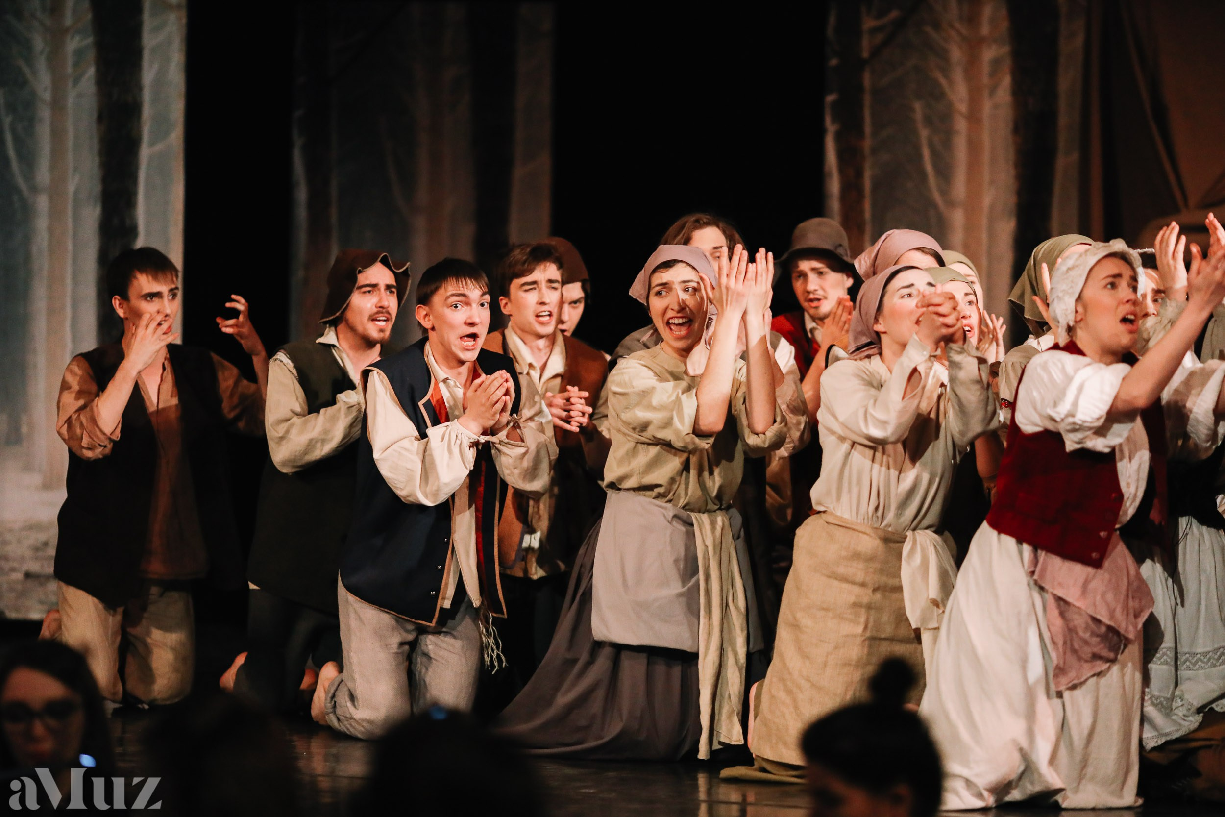 Opera Łąkowa. Fotograf Ślubny Warszawa - Sesje Biznesowe Rodzinne Eventy