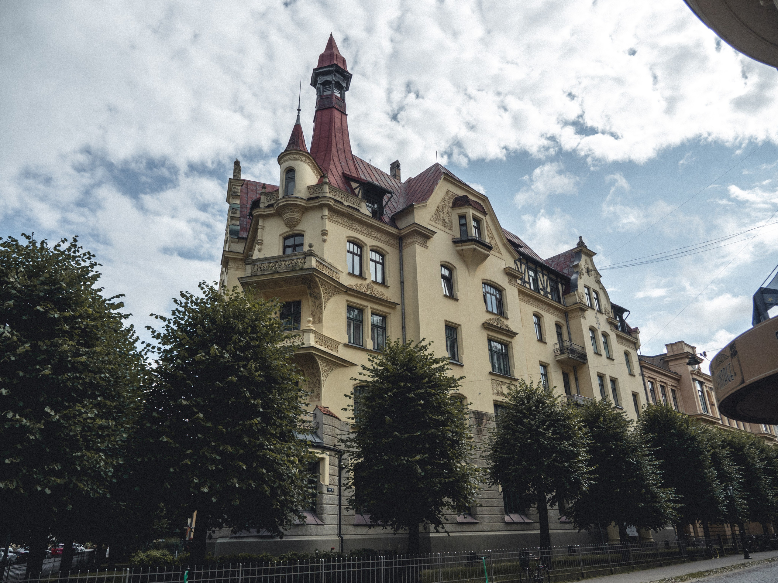 Voyage à Riga. Photographe sur Cote d’Azur. Portraits de familles, couples, enfants, événements