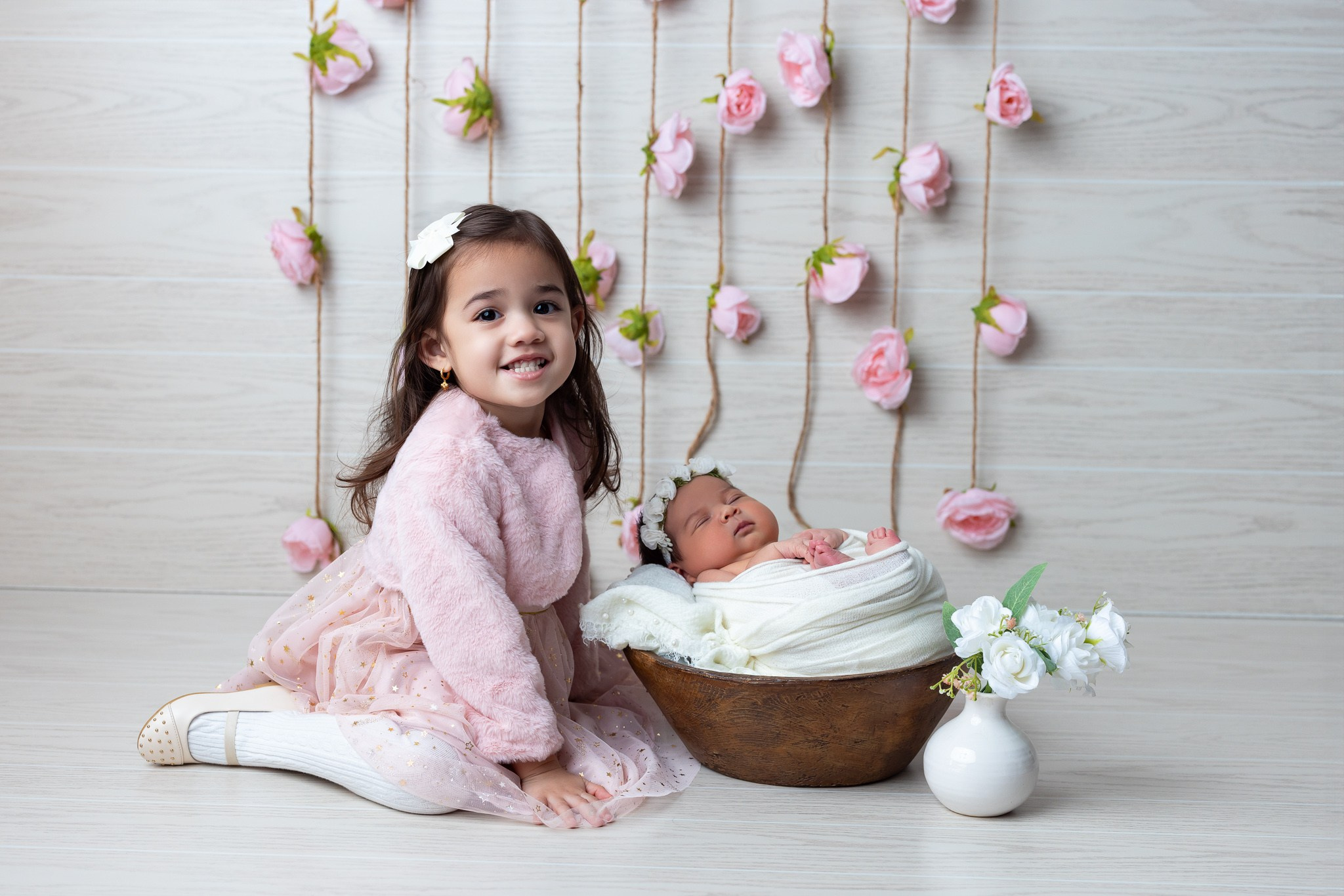 Harmony Newborn Photoshoot. Professional family, maternity & newborn photographer in North Charleston, SC, creating timeless portraits