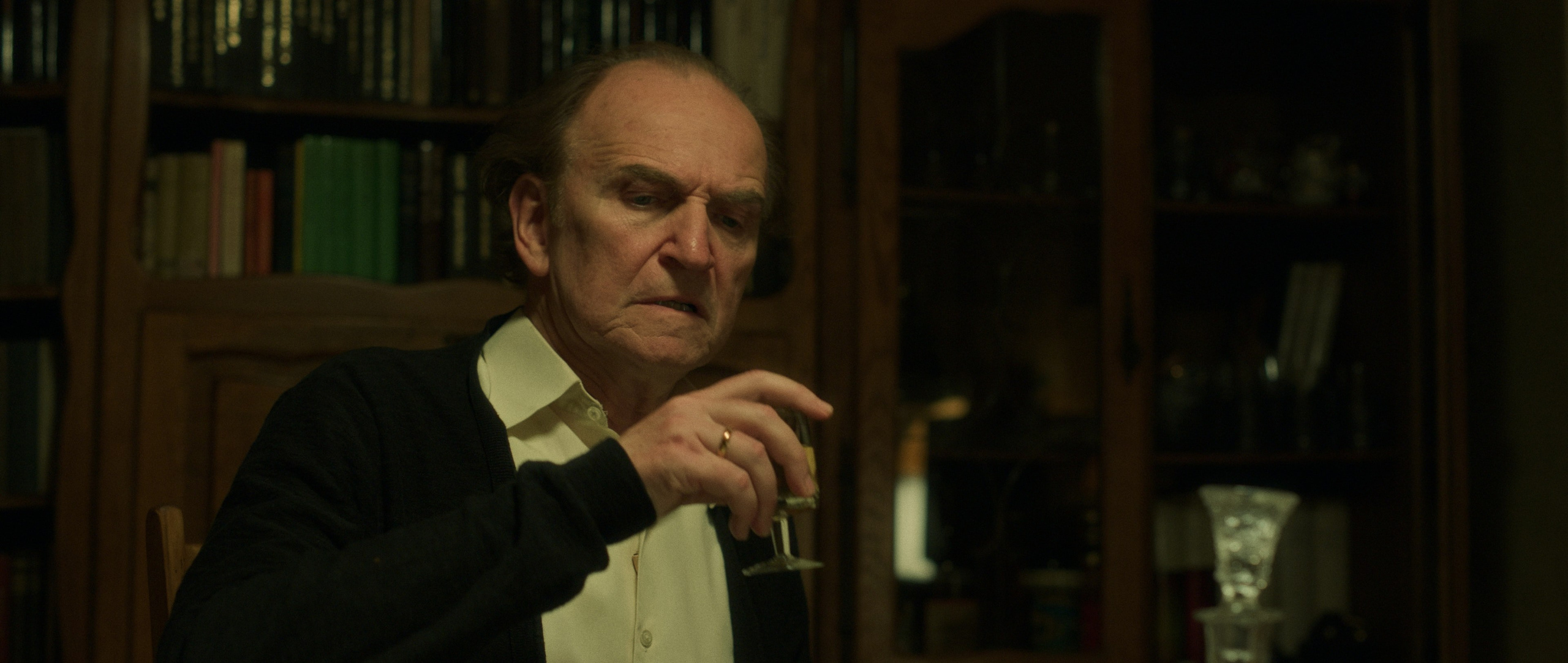 Ruski Konzul. Commercial and studio photographer in Belgrade