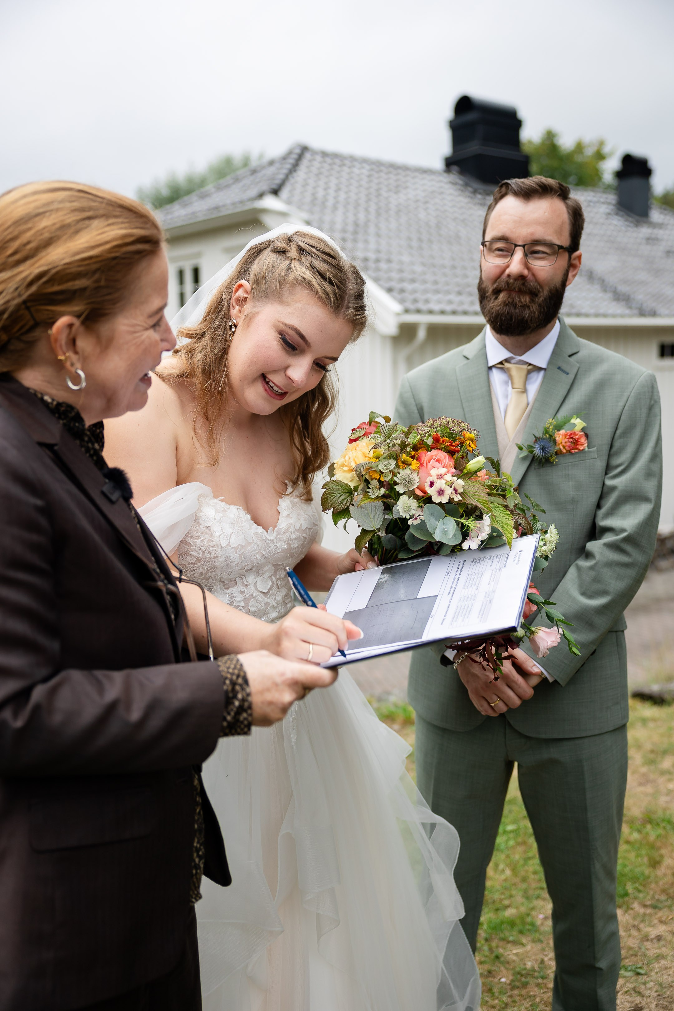 Bryllupsfotografering på Tromøya i Arendal. Bryllupsfotograf i Oslo og Rogaland — Meisal Media