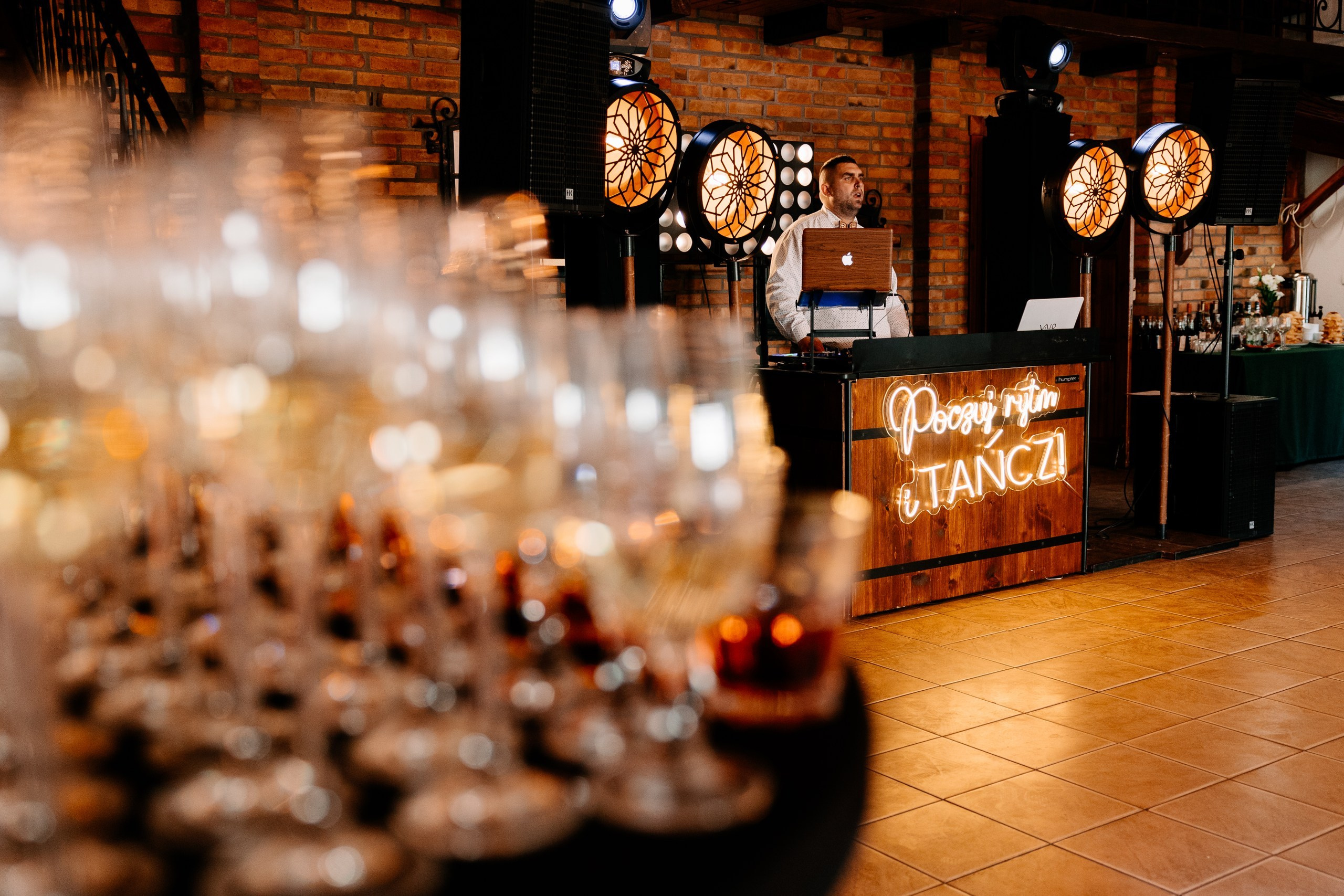 Basia ♡ Bartek. Fotograf Ślubny Warszawa - Sesje Biznesowe Rodzinne Eventy