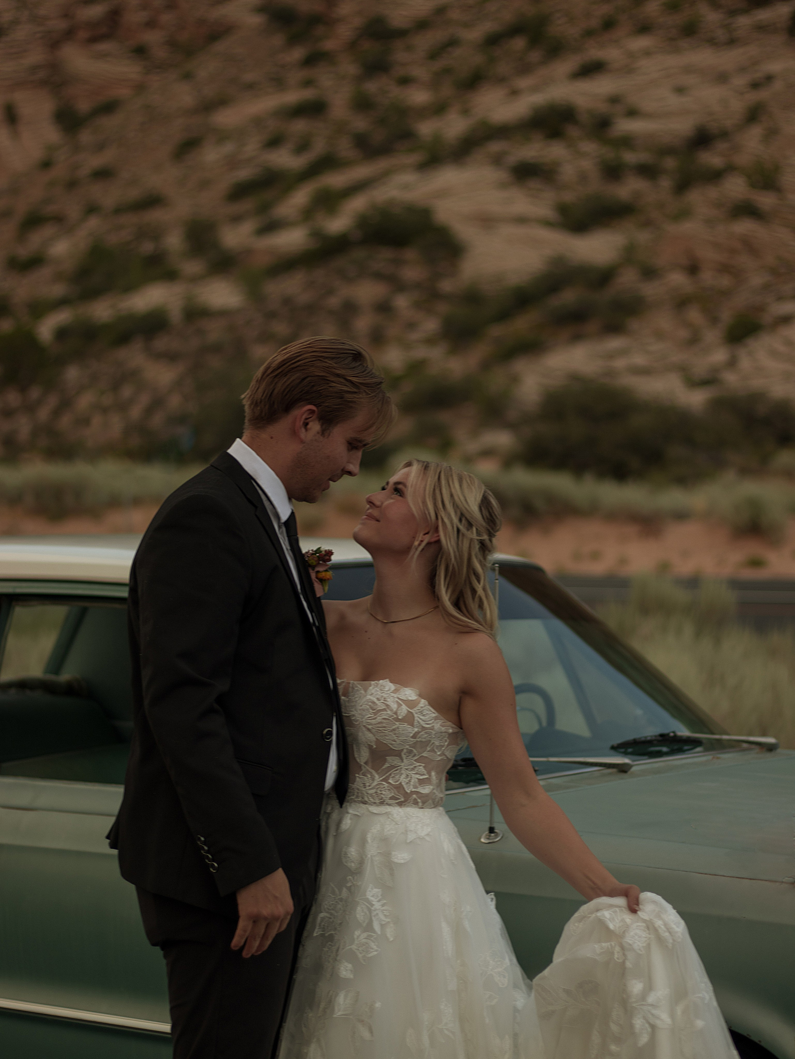 Wedding photoshoot in Southern Utah. Portrait and couples photographer in Florida, Valeriia Honcharova