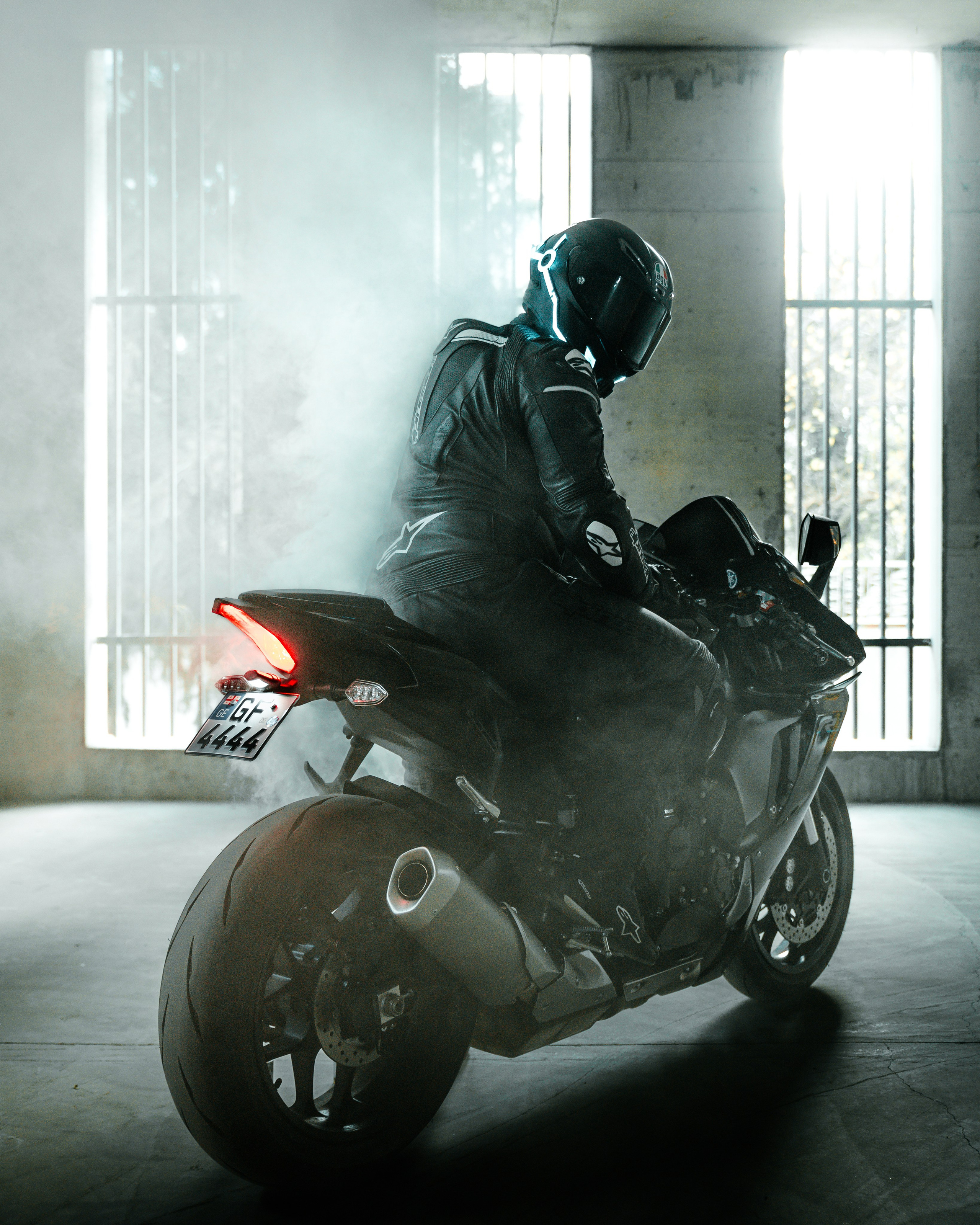 G E O R G E. Bspander