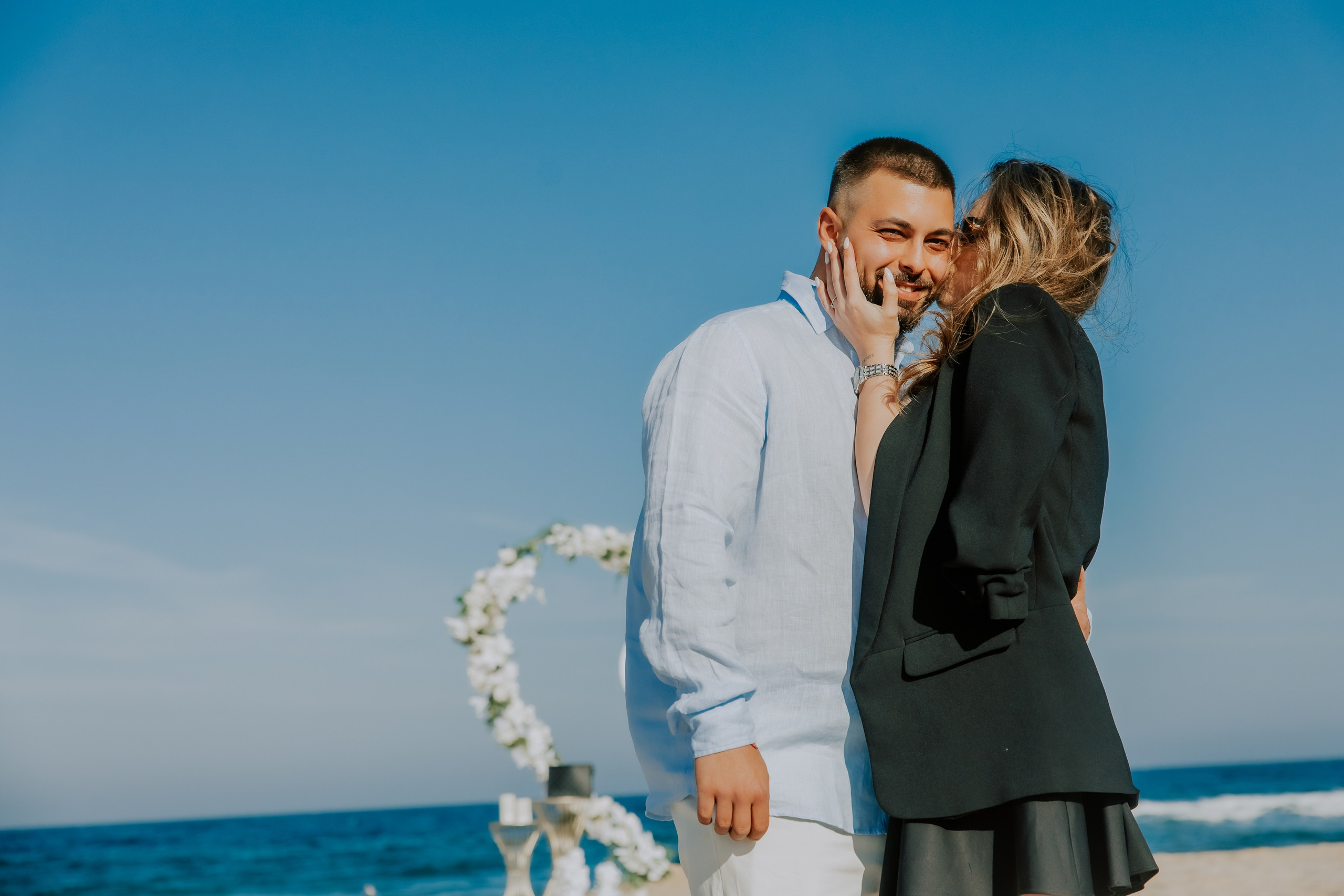 Годеж на плажа. Фотограф Ирина Йотова