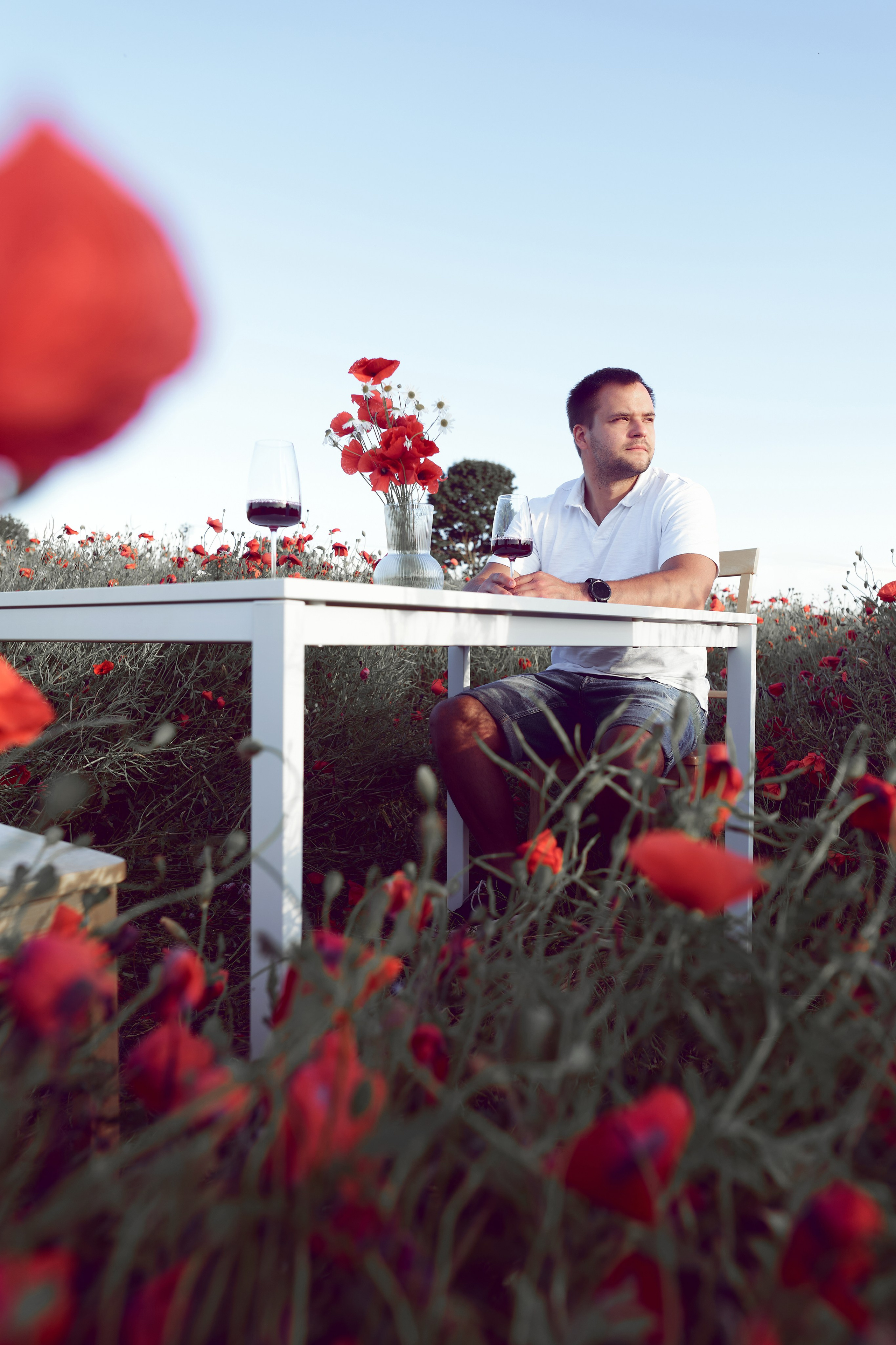 Portrait photographer in Riga. Photographer in Doha, Qatar