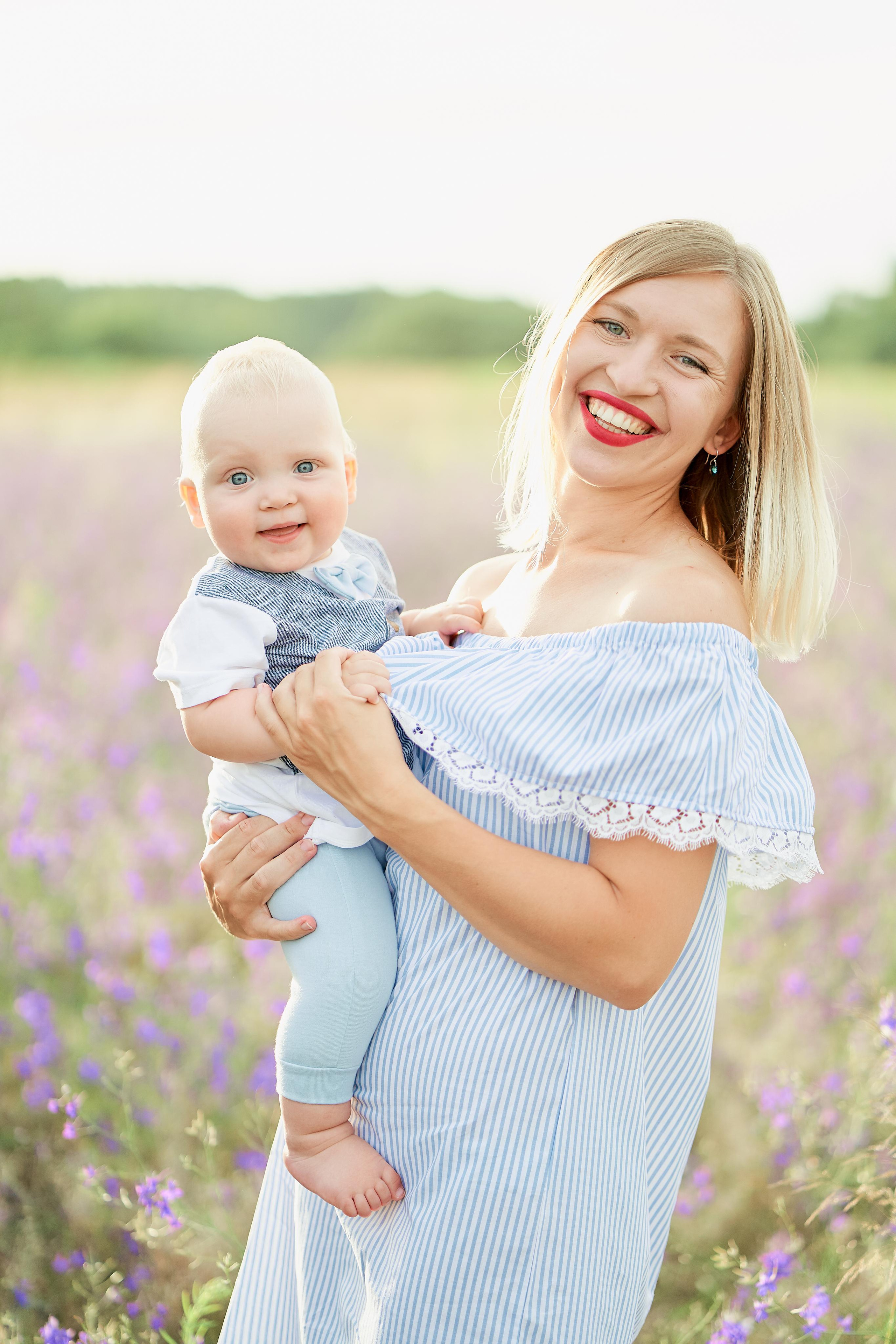 Летнее фиолетовое поле. Свадебный фотограф Даугавпилс, Рига/ Kāzu fotogrāfs Daugavpils, Rīga