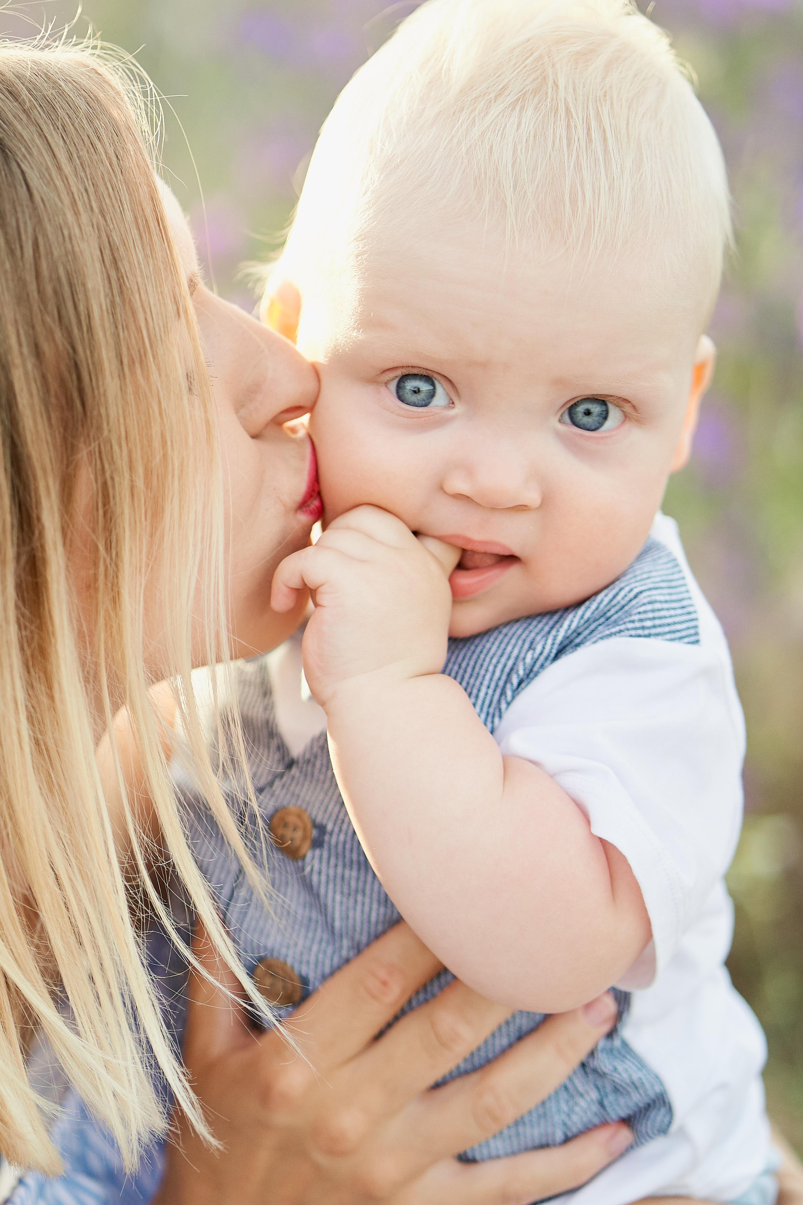 Летнее фиолетовое поле. Свадебный фотограф Даугавпилс, Рига/ Kāzu fotogrāfs Daugavpils, Rīga