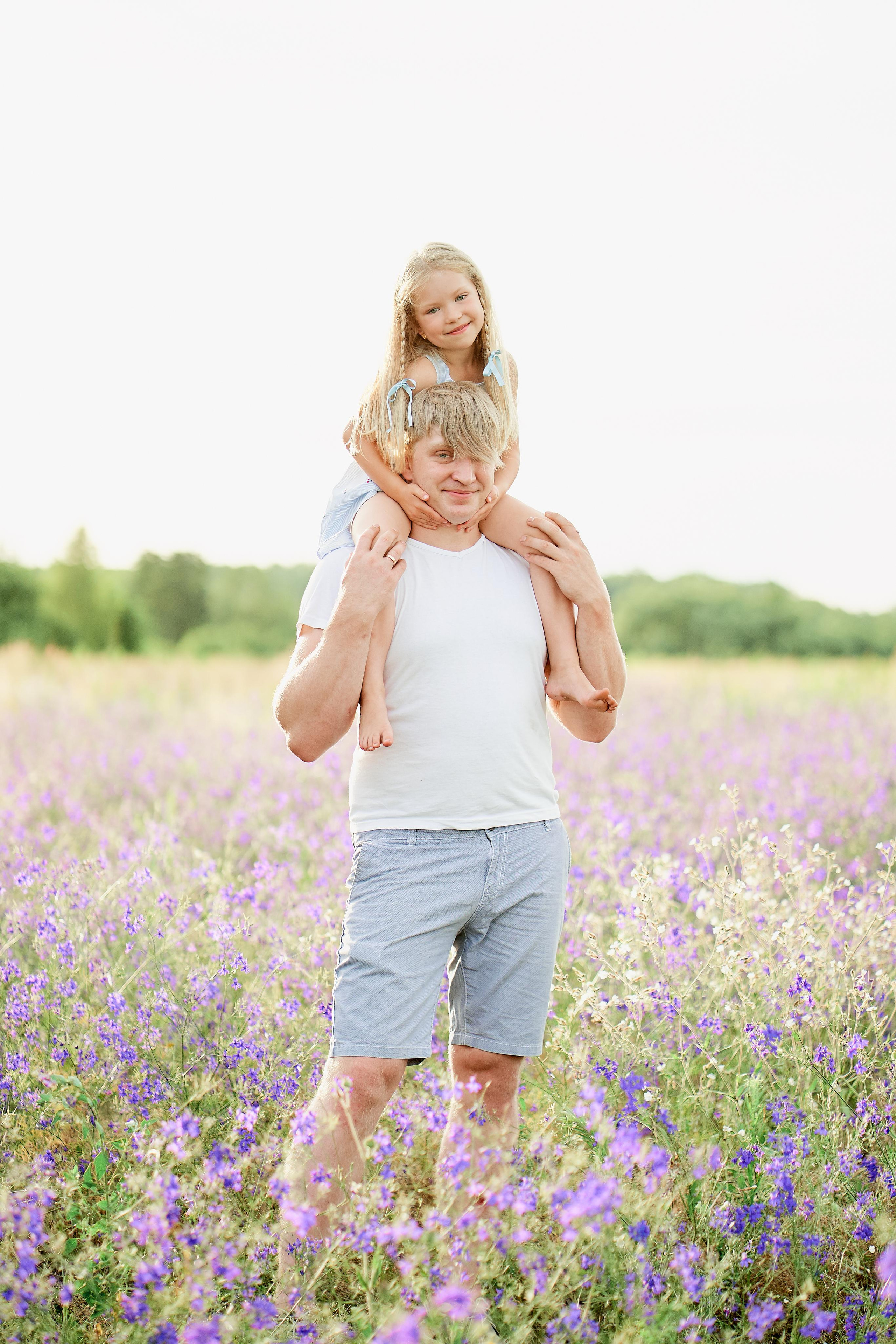 Летнее фиолетовое поле. Свадебный фотограф Даугавпилс, Рига/ Kāzu fotogrāfs Daugavpils, Rīga