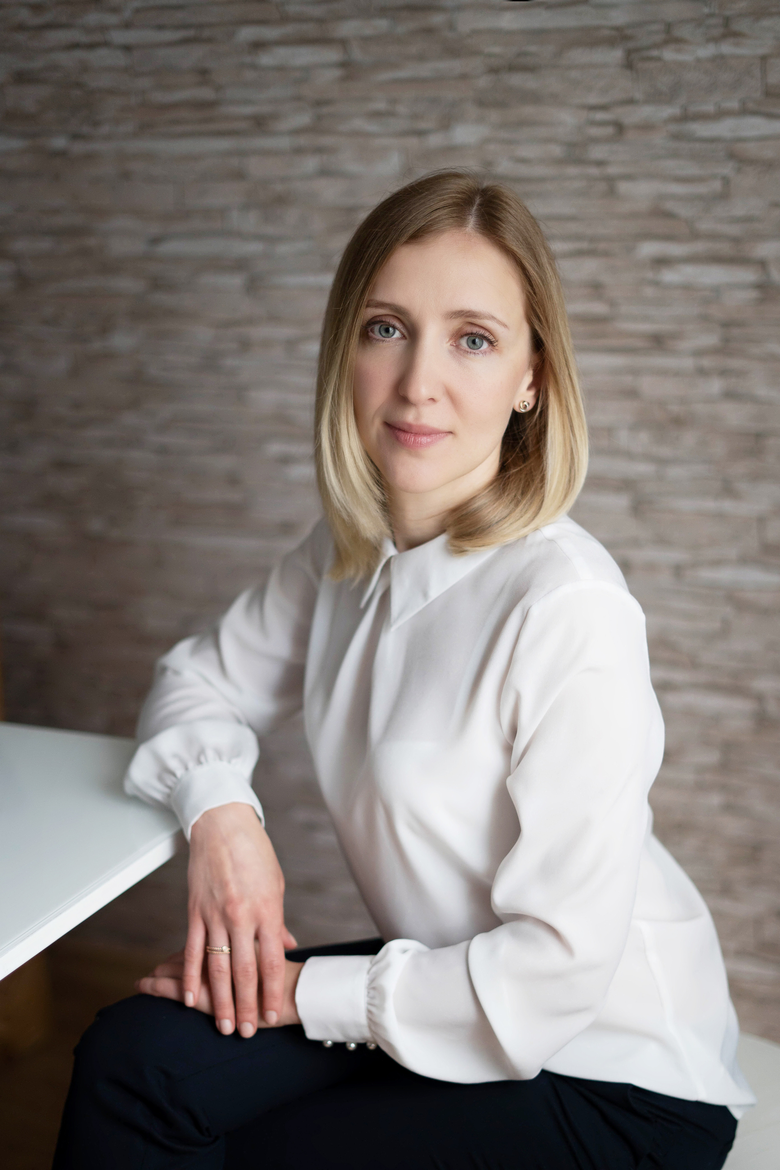 BUSINESS PORTRAIT. Nina Janeckova Fotografin und Videografin am Bodensee