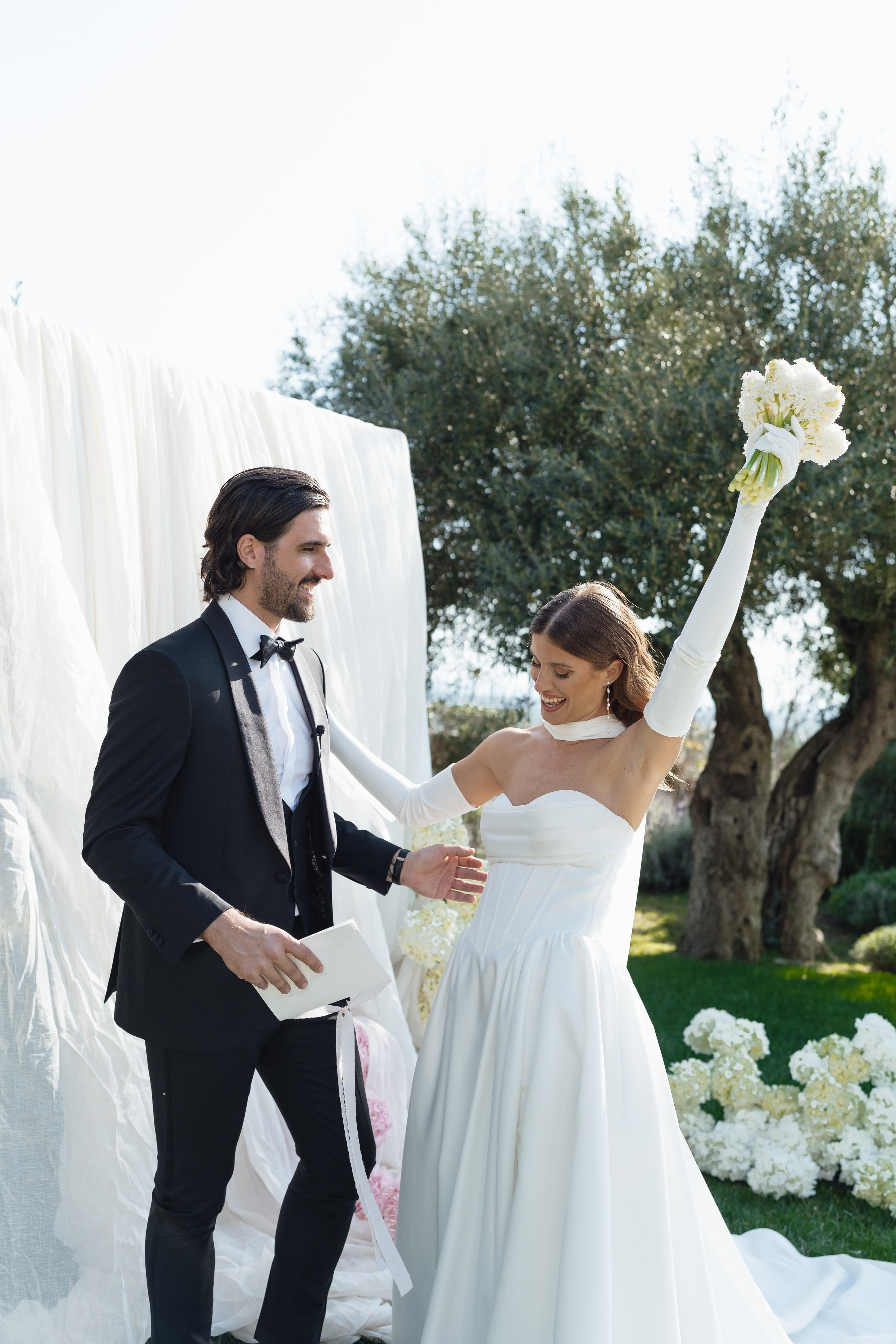 Serena & David - Villa Mastropa. Wedding Photographer Ece Yener