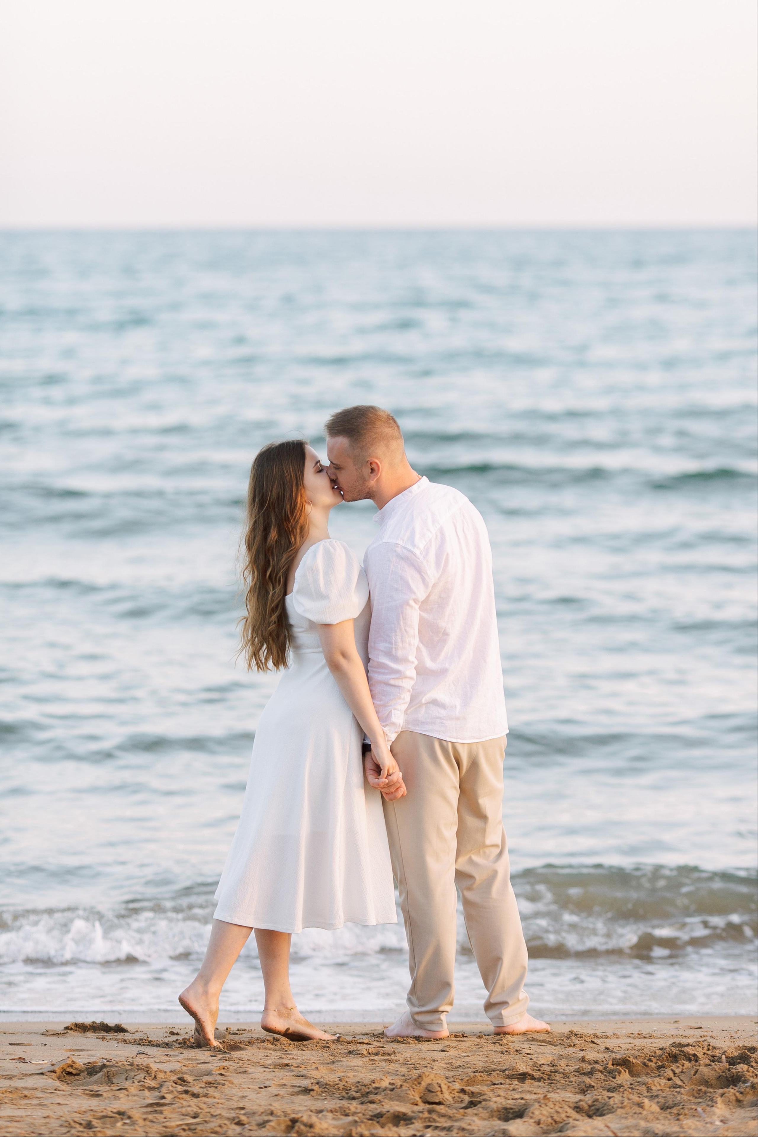 Aesthetic Beach Love Story in Side at Sunset. Professional Photographer in Alanya, Side, Belek, Antalya. Turkiye