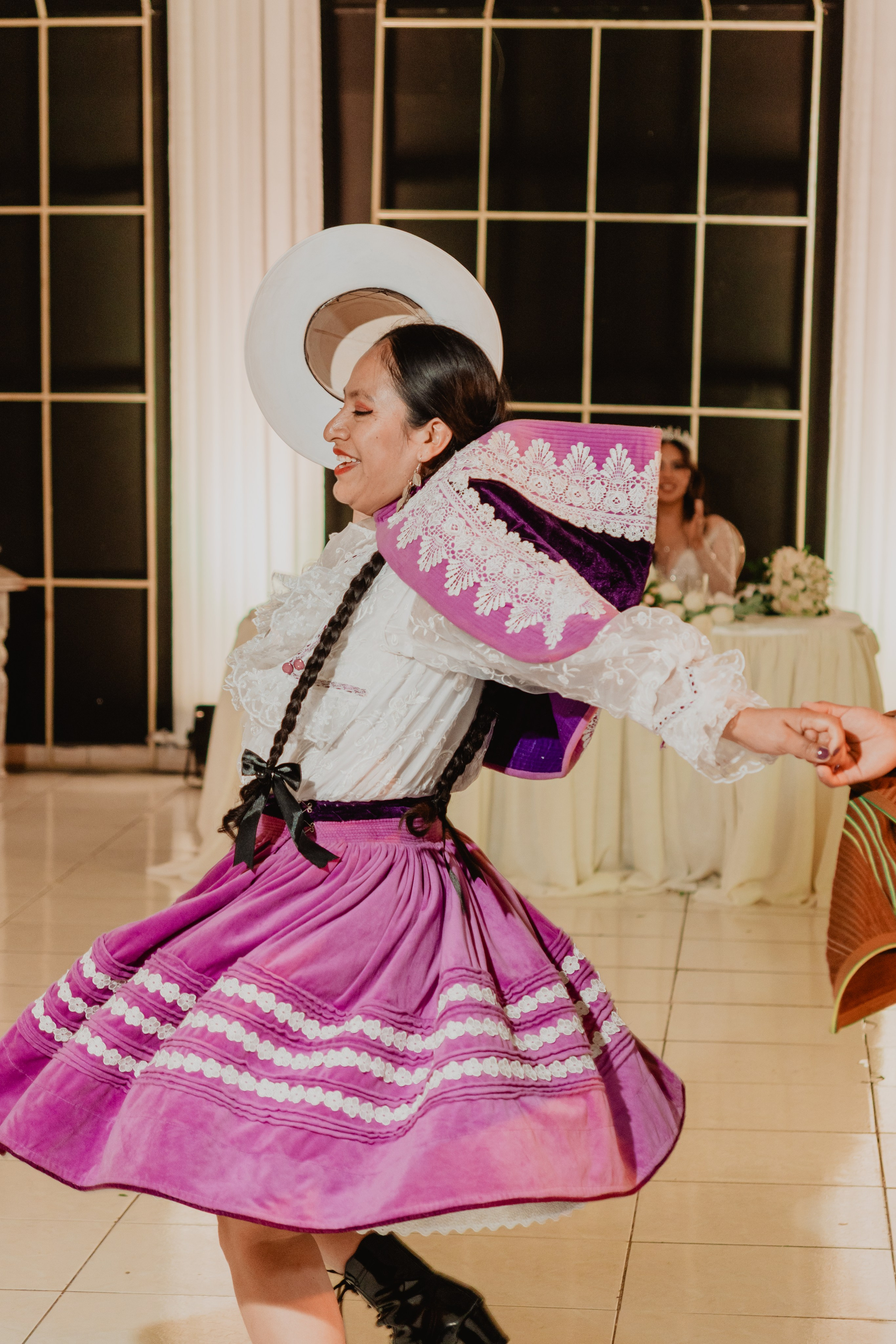 FERNANDO + MARIBEL | BODA RELIGIOSA. Studio KVTA | Fotografía y Video de Bodas en Arequipa